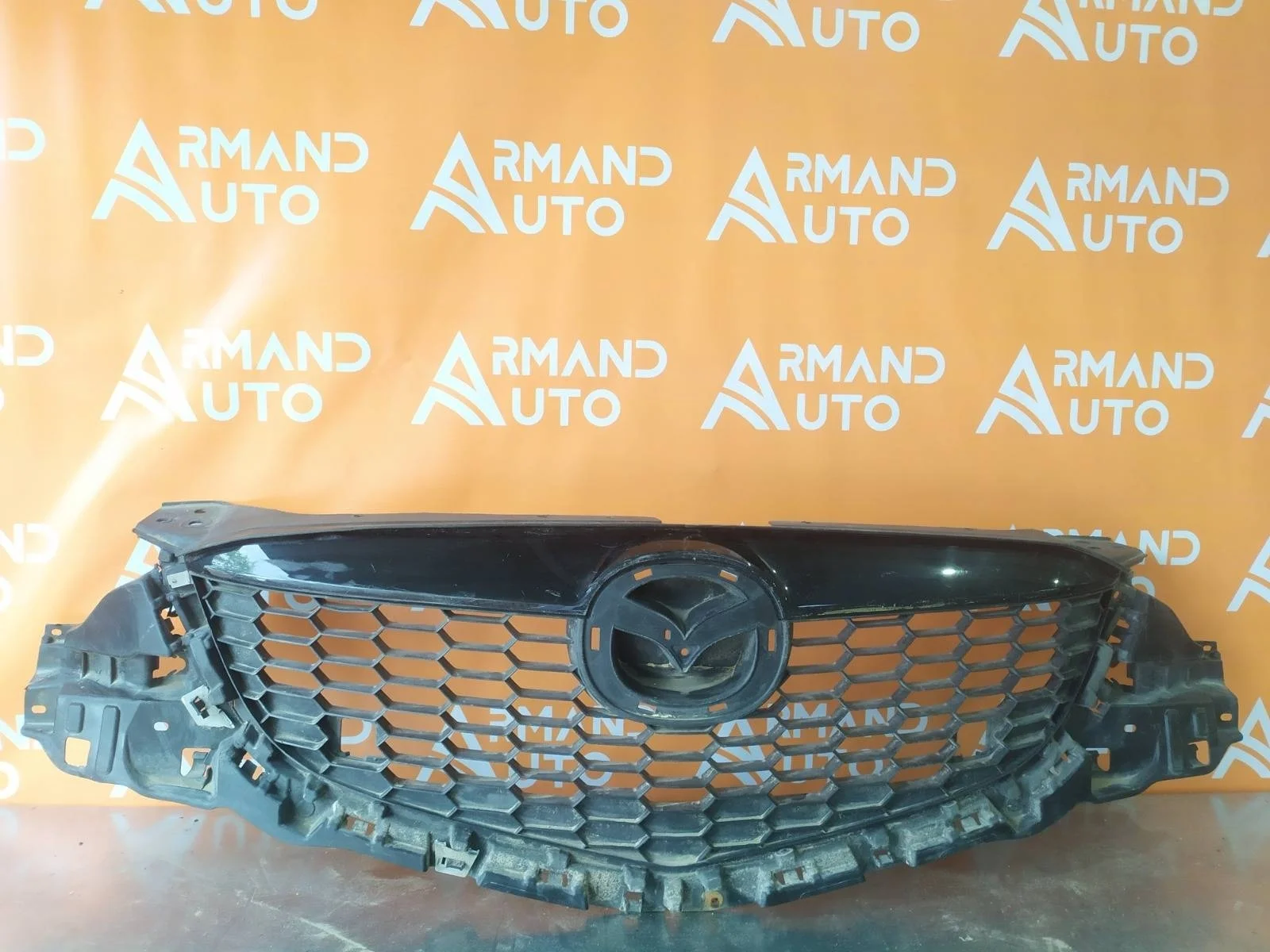 Решетка радиатора MAZDA CX-5 2011-2015