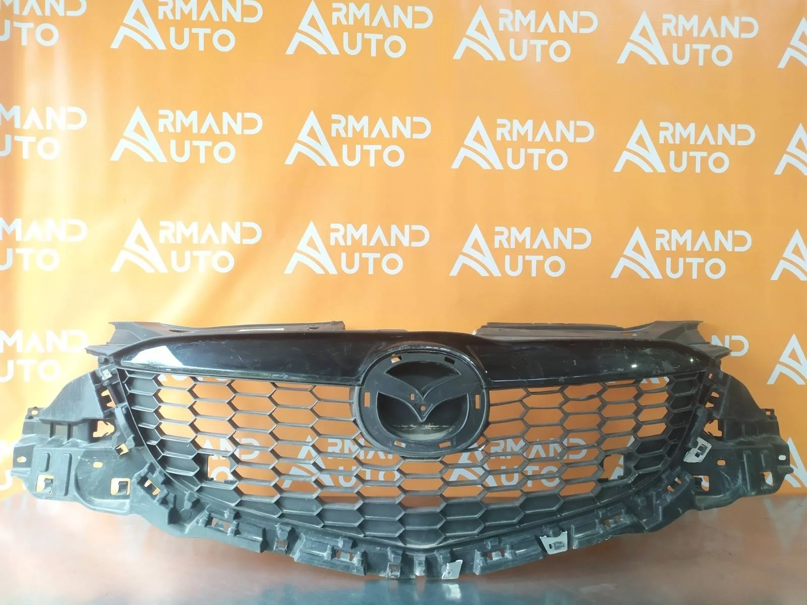 Решетка радиатора MAZDA CX-5 2011-2015