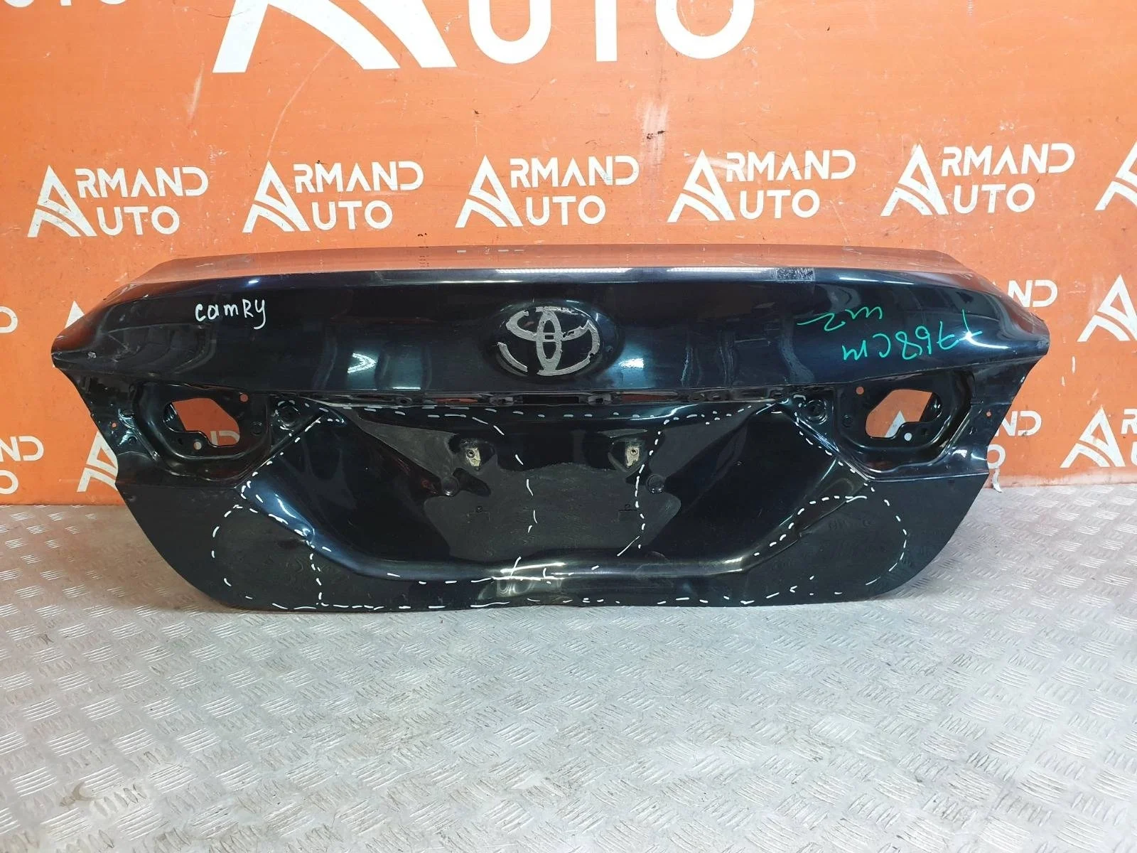 Крышка багажника Toyota Camry 2017-нв 8 XV70