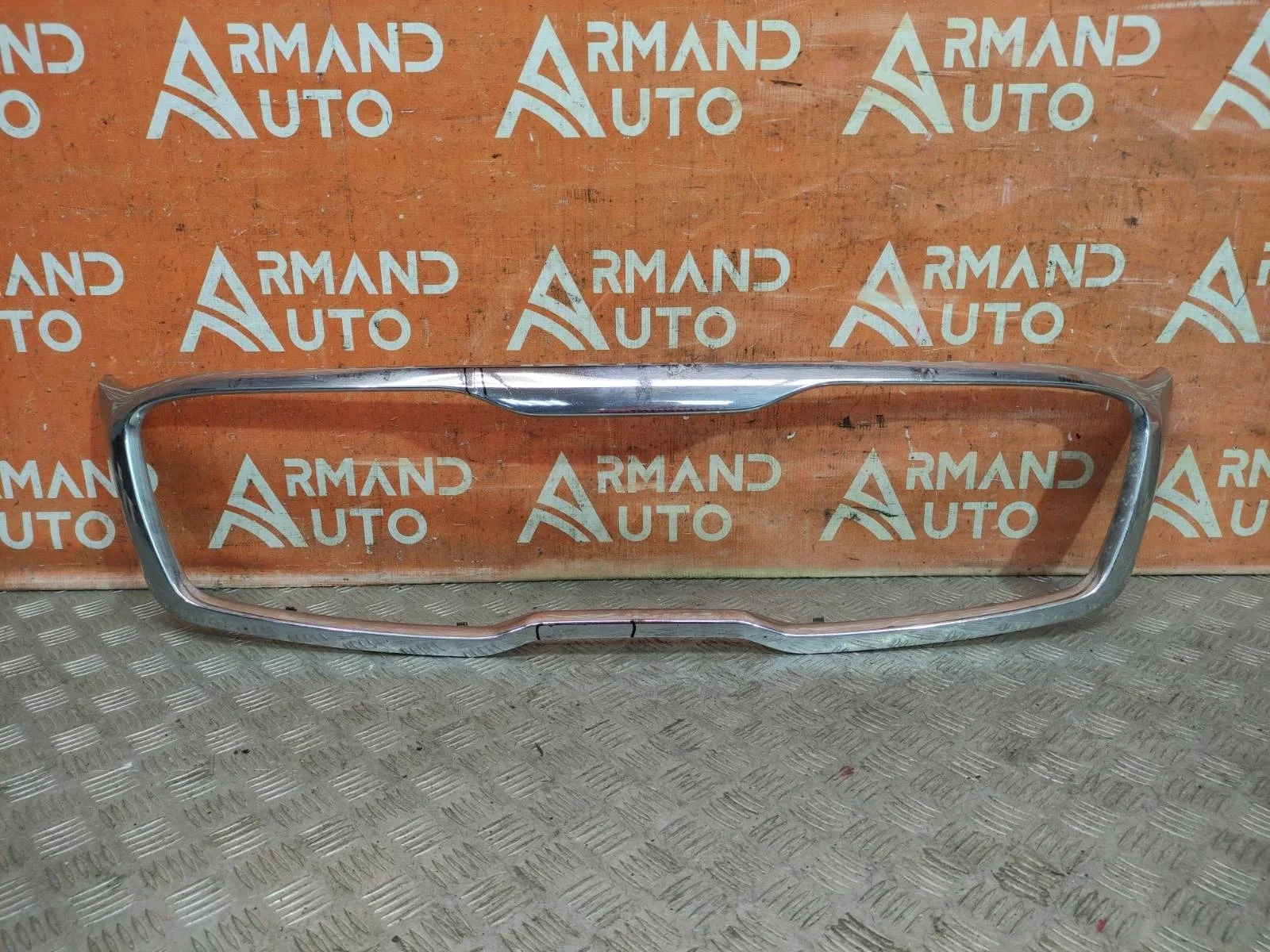 Окантовка решетки радиатора KIA Sorento 2017-2020 3 Prime UM