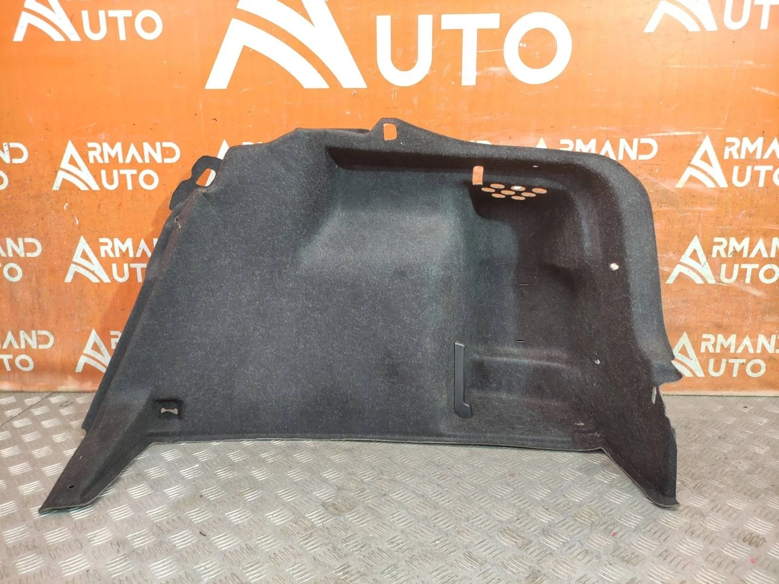 Обшивка багажника Skoda Rapid 2014-2020