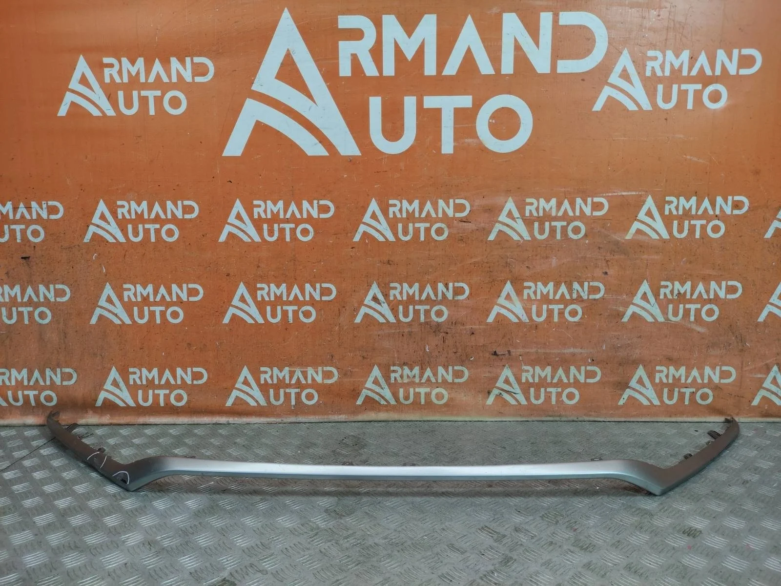 Накладка бампера Lexus NX 2017-2021