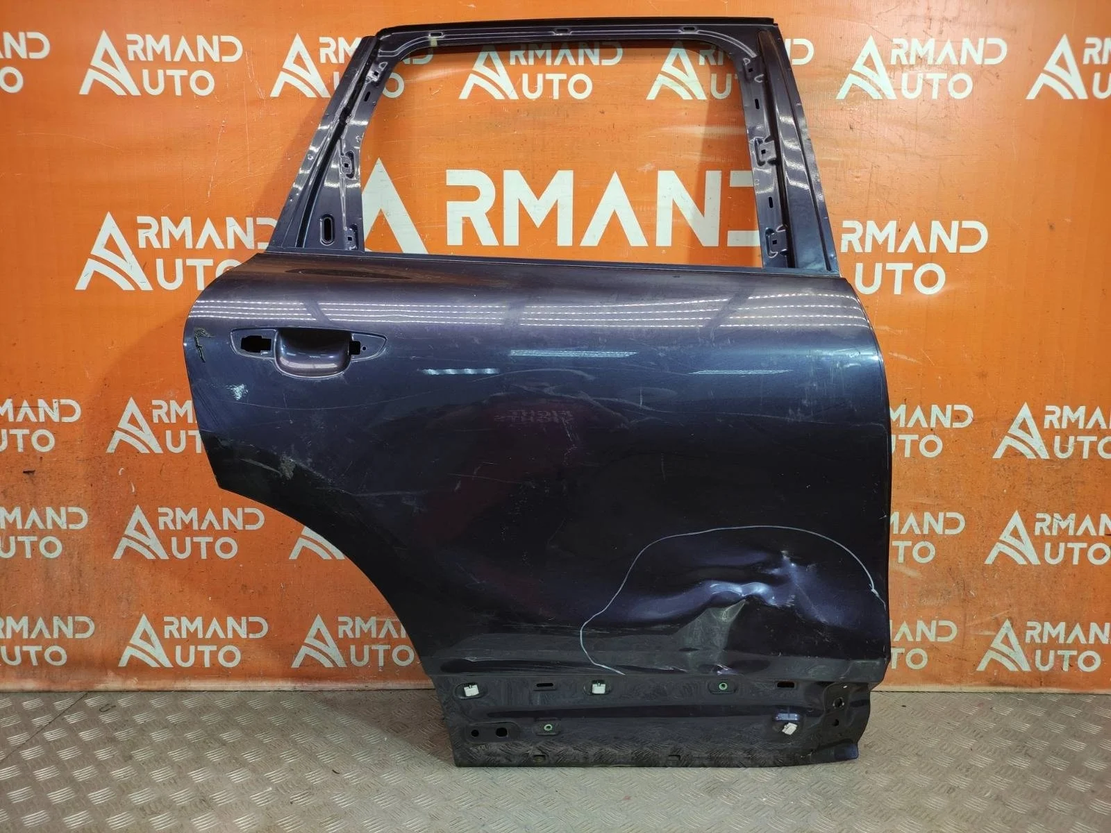 Дверь Volkswagen Touareg 2010-2018