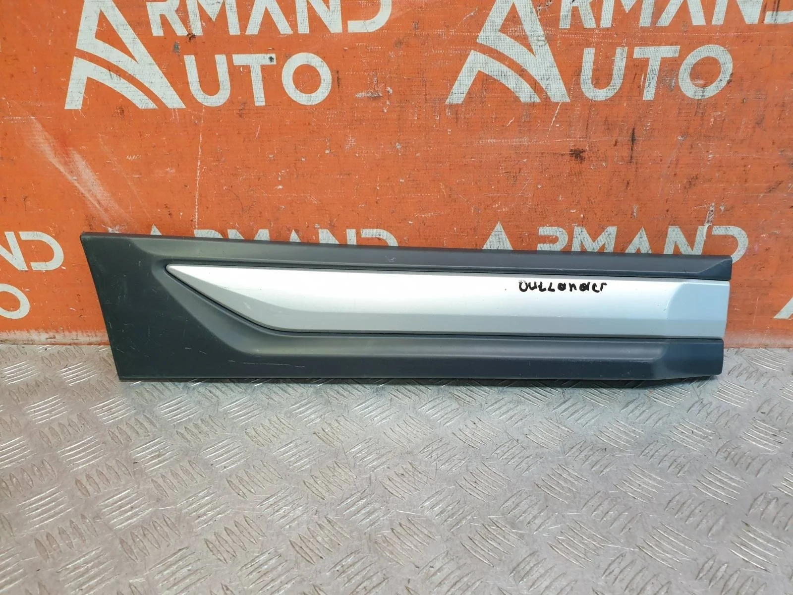 Молдинг двери Mitsubishi Outlander 2015-нв 3