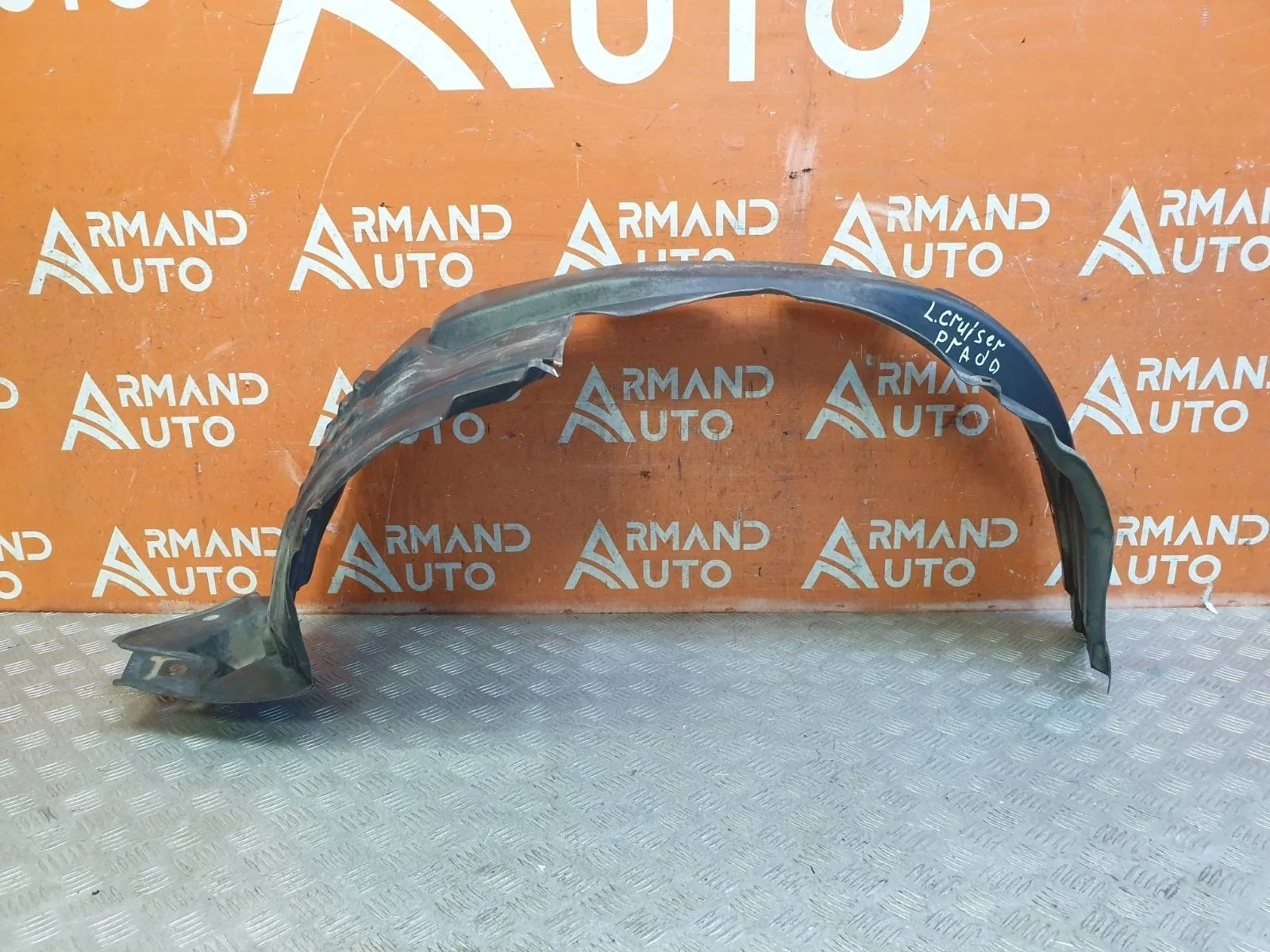 Подкрылок Toyota Land Cruiser Prado 2017-нв 150