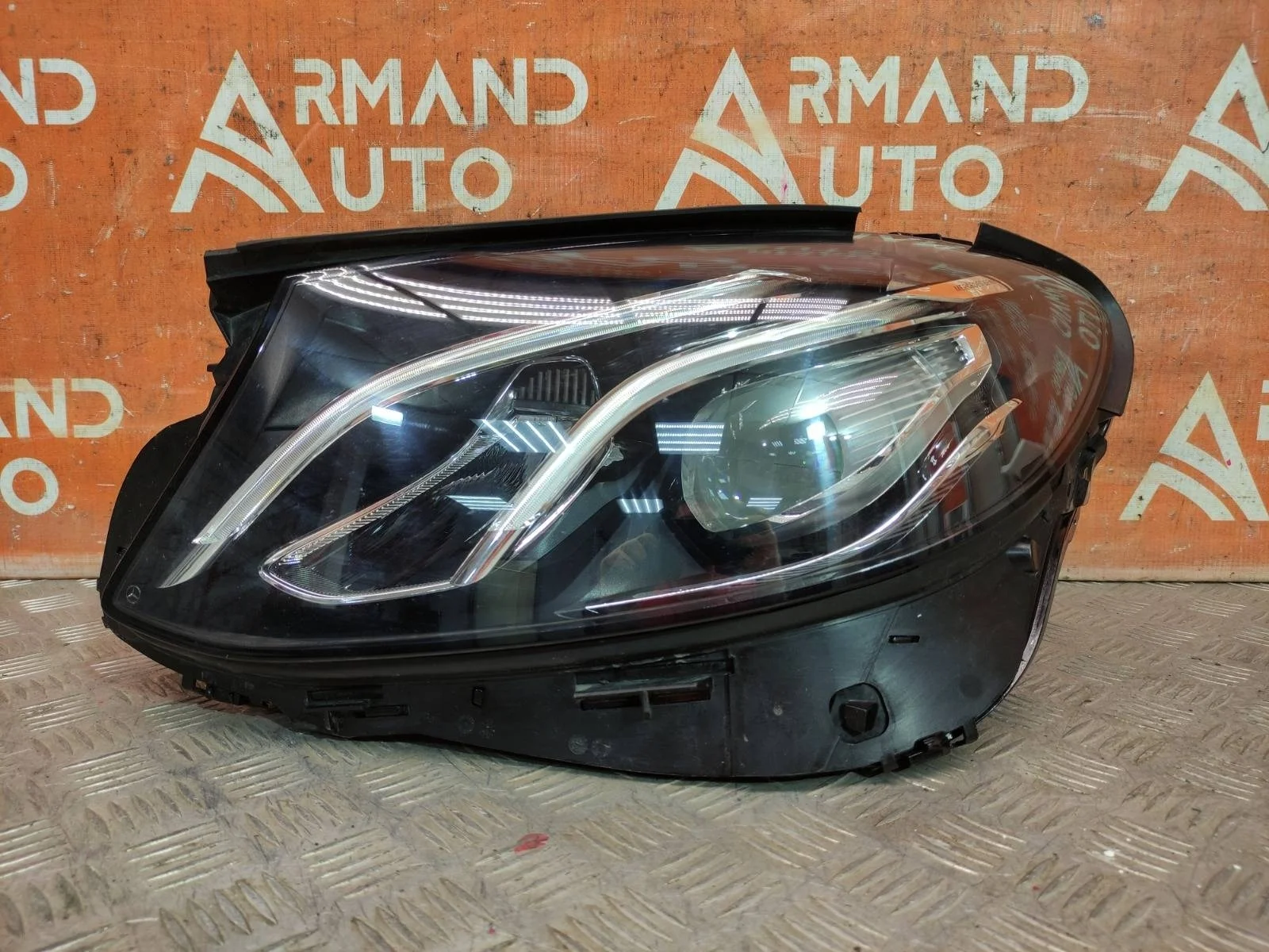 Фара Mercedes -Class 2016-2020 W213, S213, C238