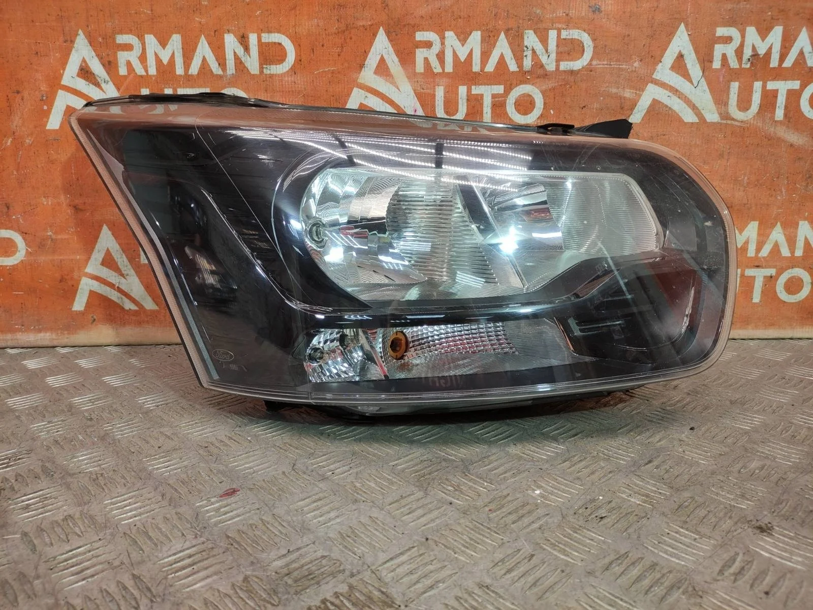 Фара Ford Transit 2014-нв 7 TTG
