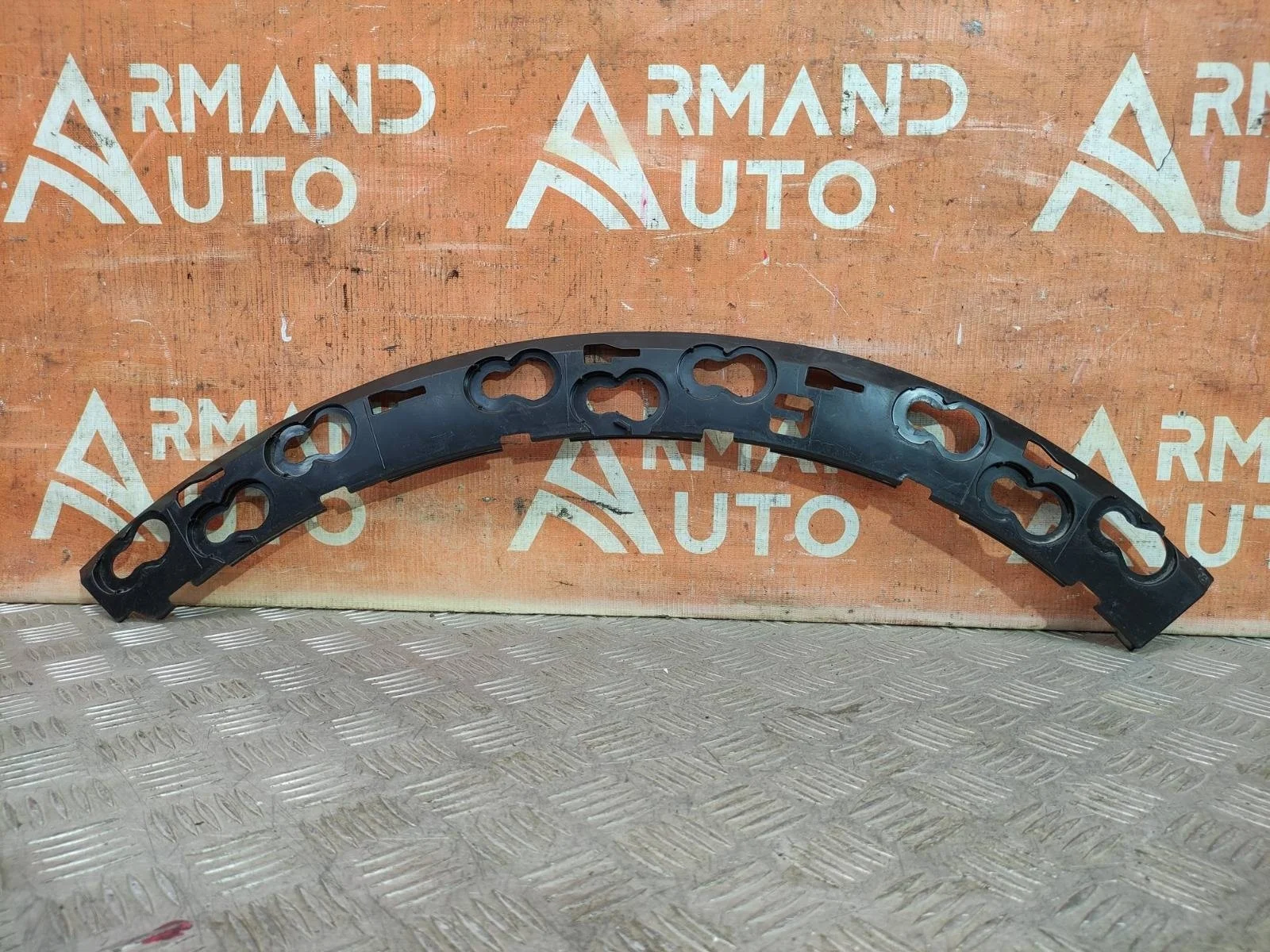 Кронштейн расширителя крыла Renault Kaptur 2016-нв