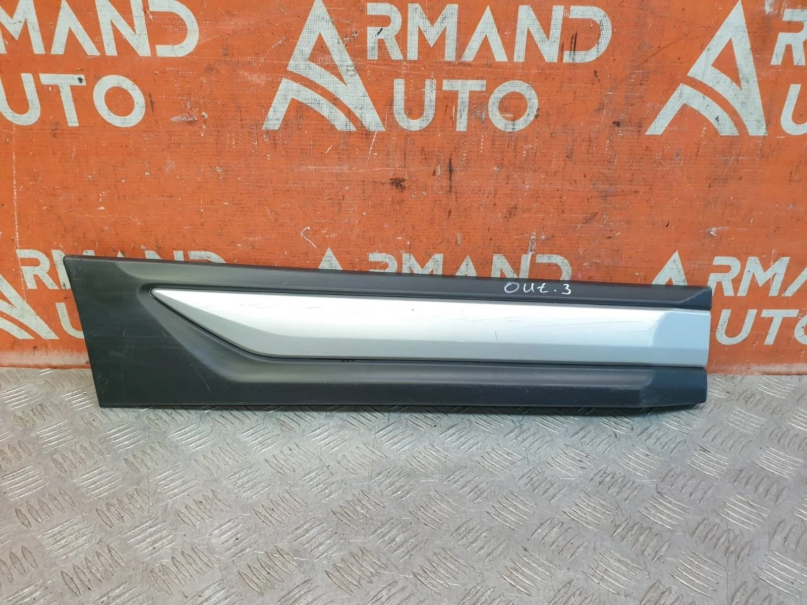 Молдинг двери Mitsubishi Outlander 2015-нв 3