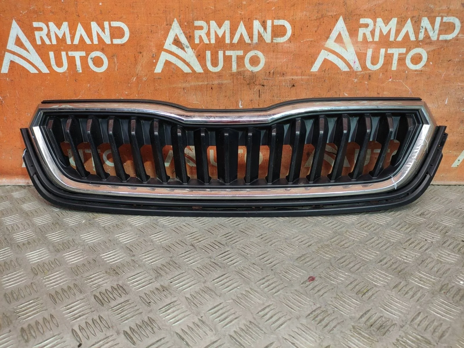 Решетка радиатора Skoda Rapid 2020-нв