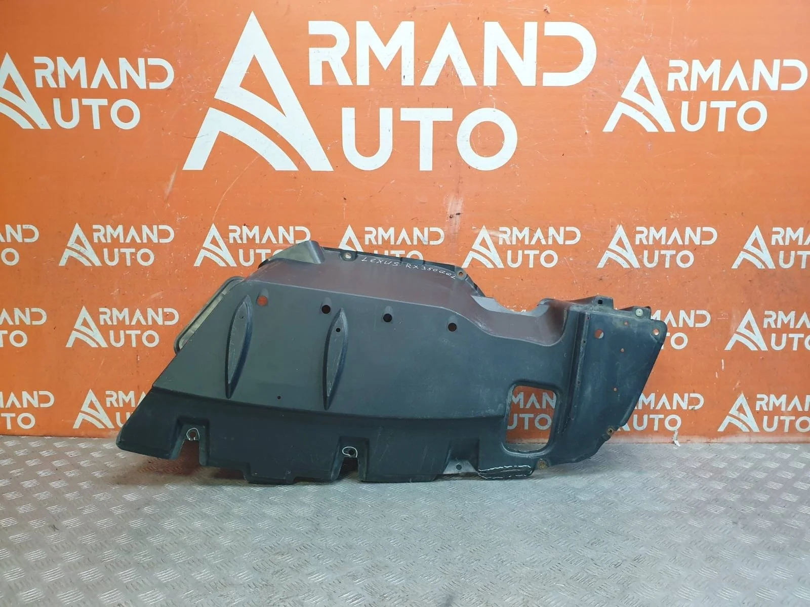 Пыльник бампера Lexus RX 2008-2015 3 AL10