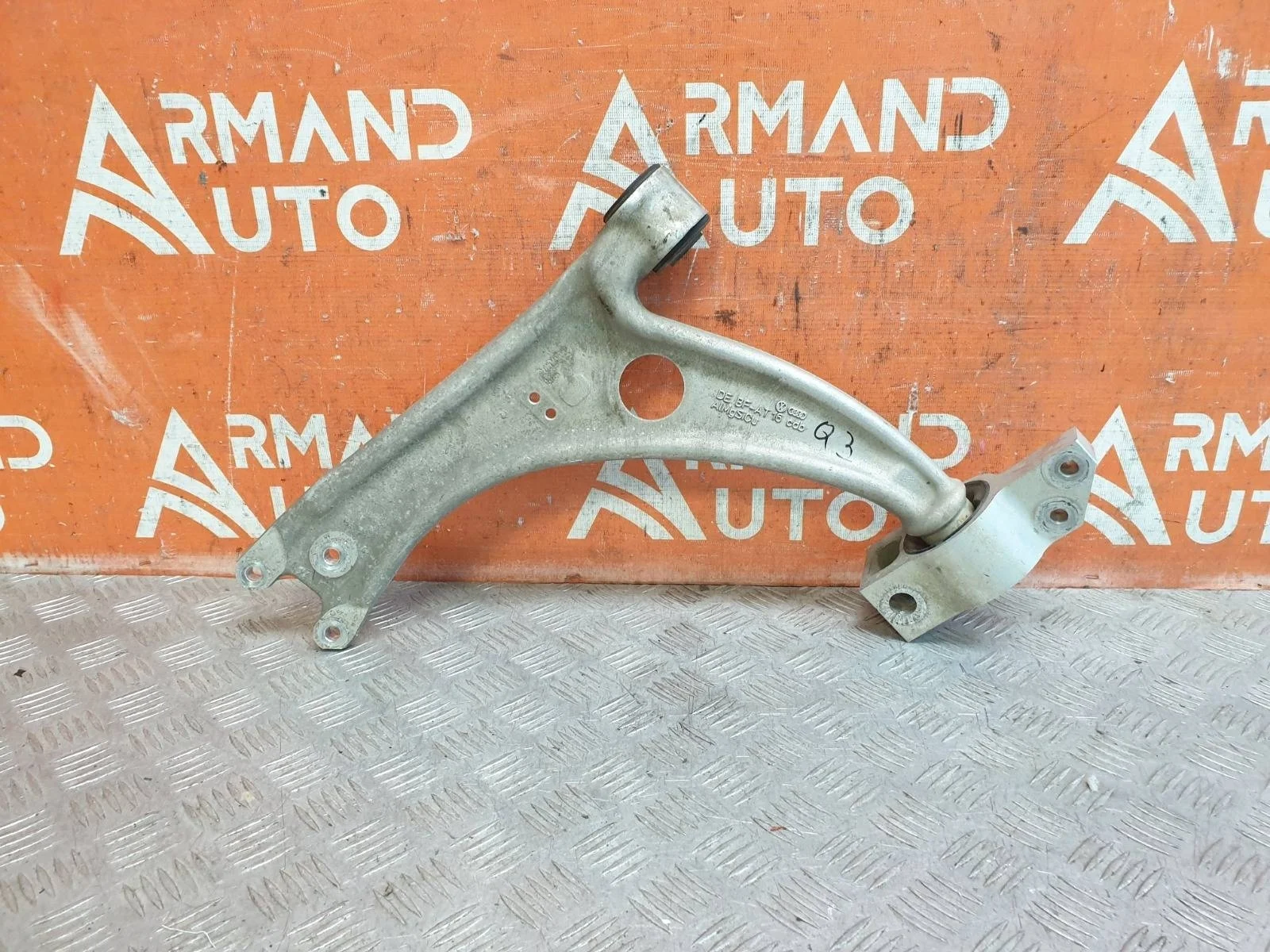 Рычаг подвески Audi Q3 2011-2018 8U