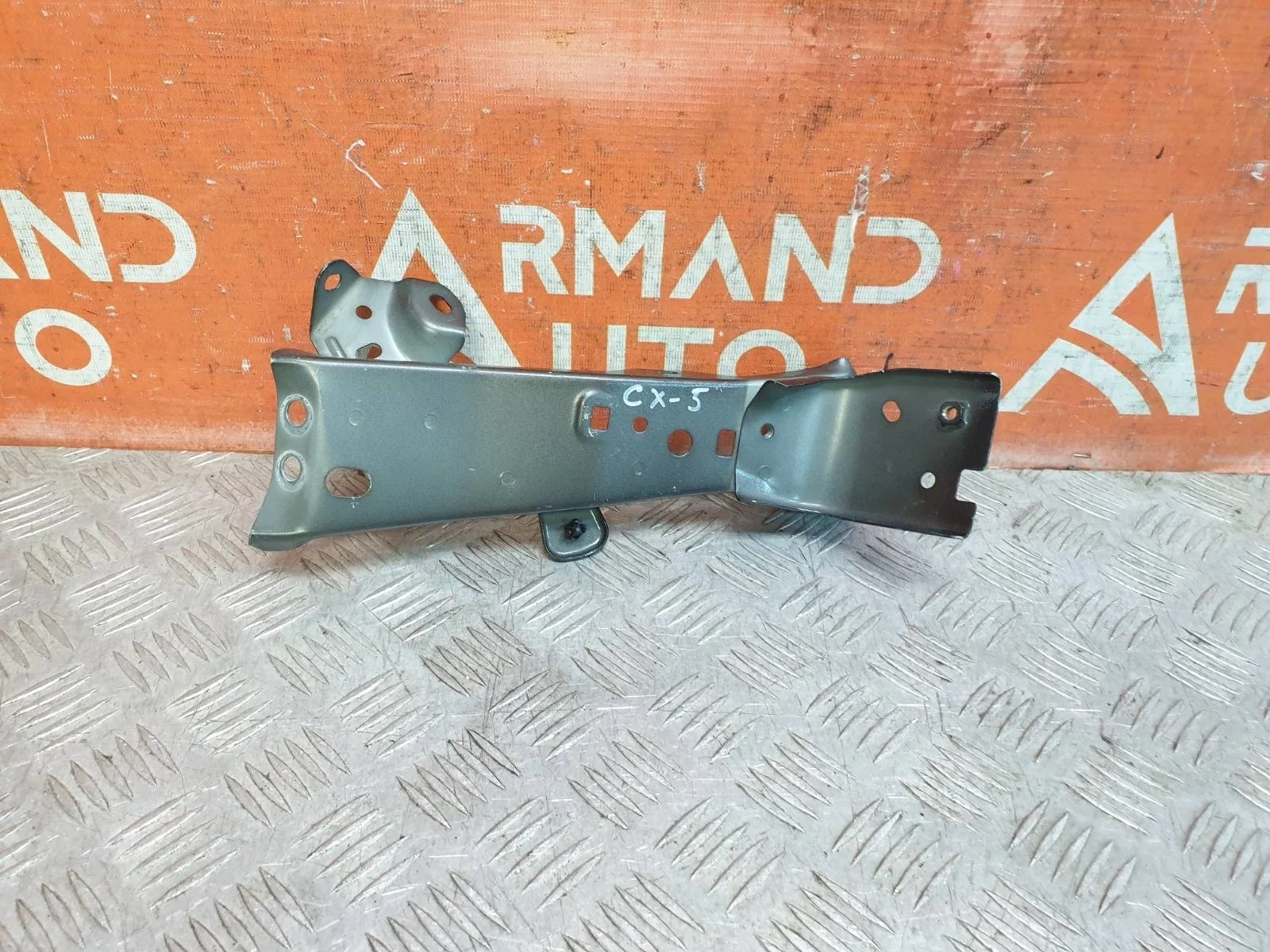 Кронштейн крыла Mazda 6 2012-нв 3 GJ