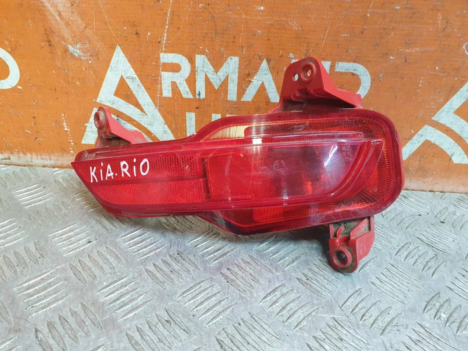 Фонарь противотуманный Kia Rio 2017-2020 4 FB