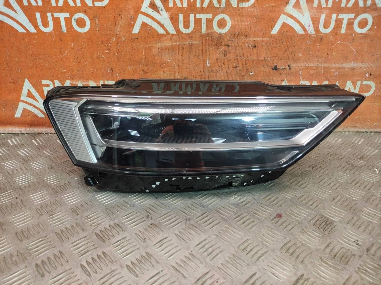 Фара Audi A8 2017-нв 4 D5