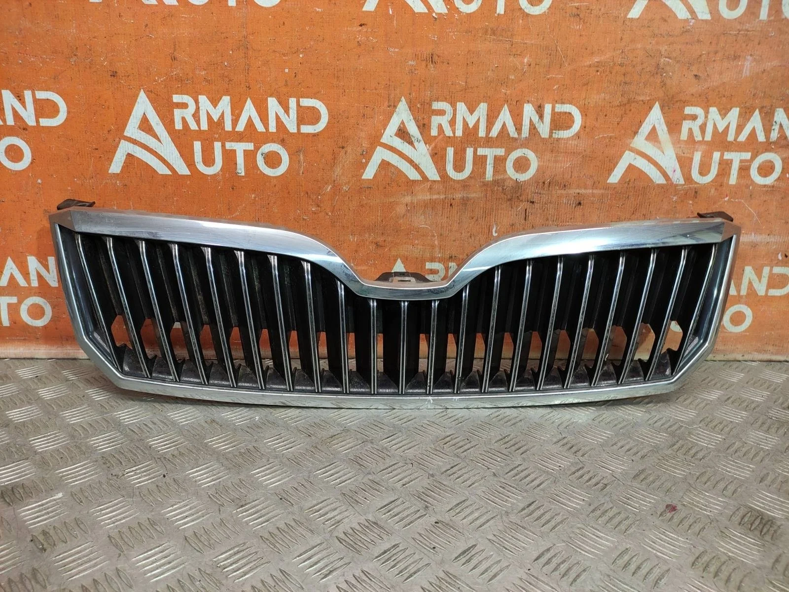 Решетка радиатора Skoda Superb 2013-2015