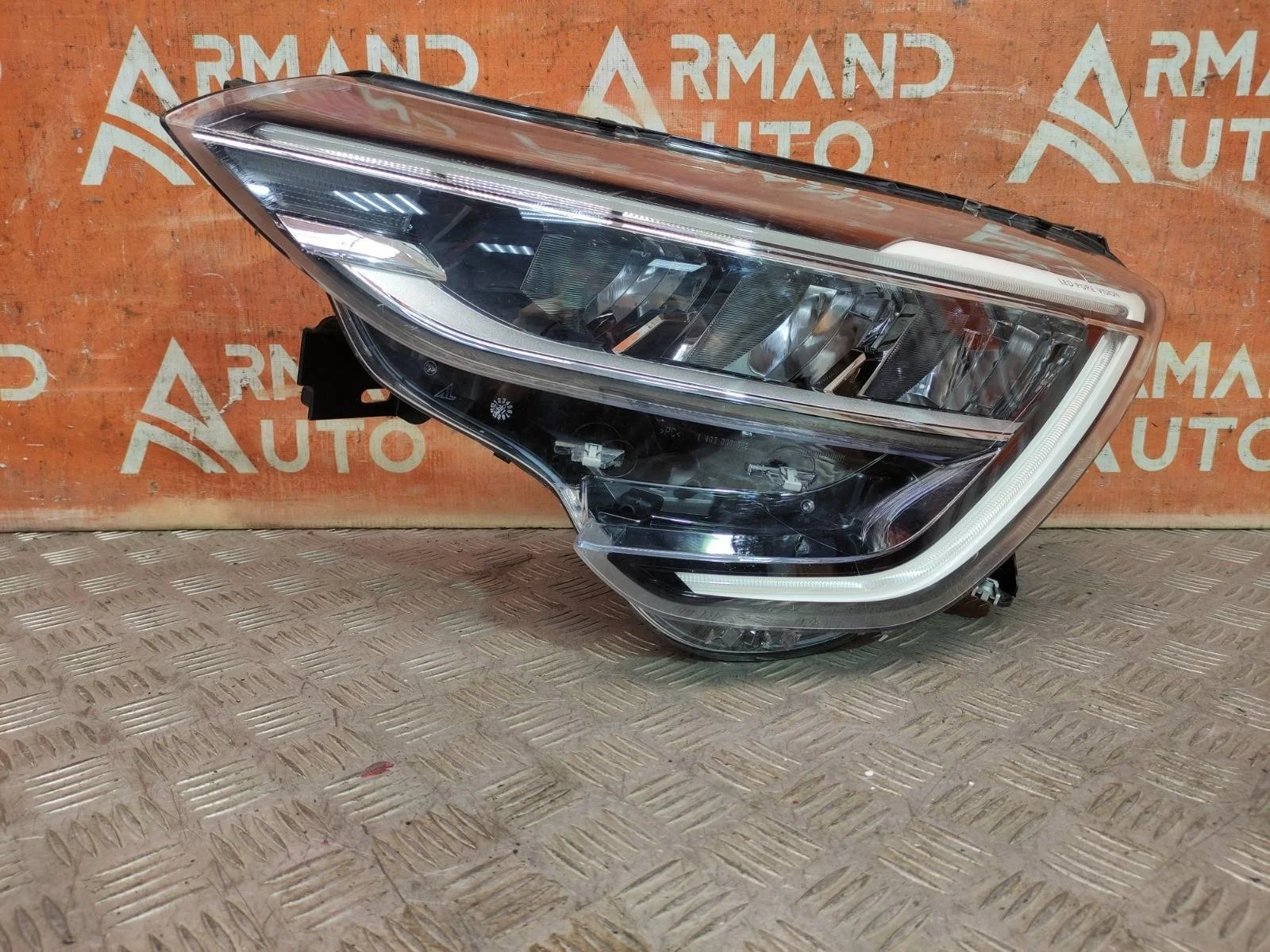 Фара Renault Arkana 2019-нв