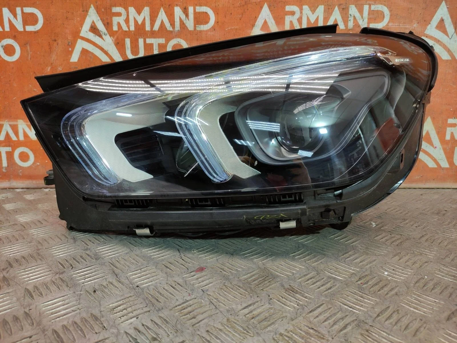 Фара Mercedes GLE-Class 2018-нв V167