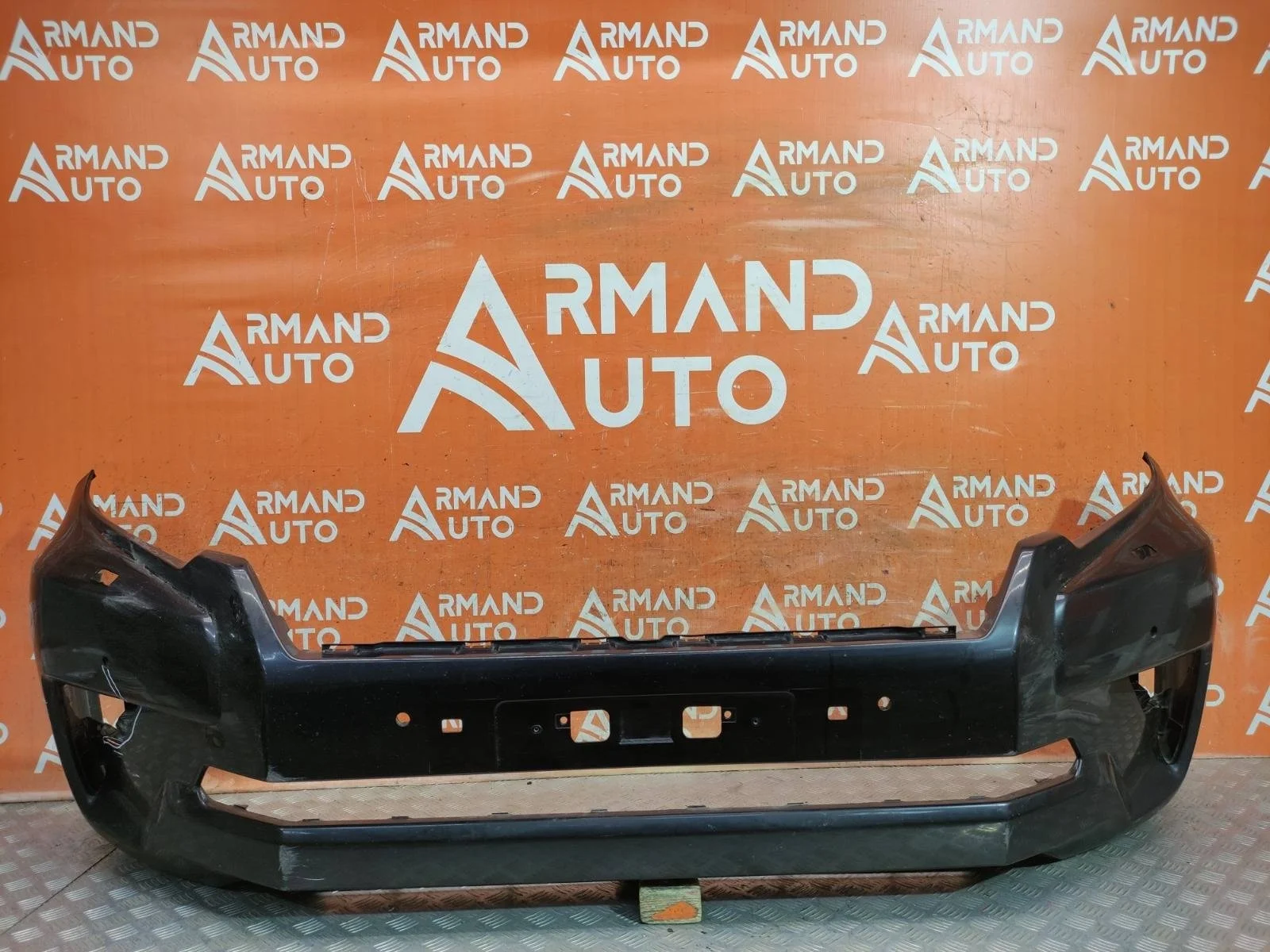 Бампер Toyota Land Cruiser Prado 2017-нв 150