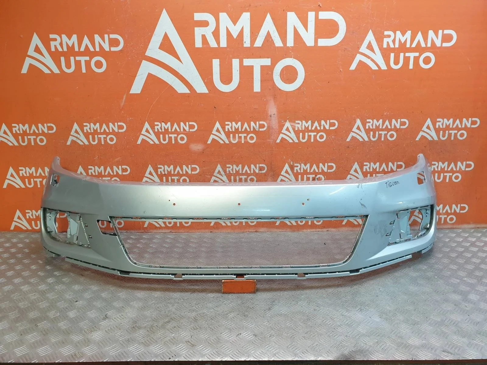 Бампер Volkswagen Tiguan 2011-2016