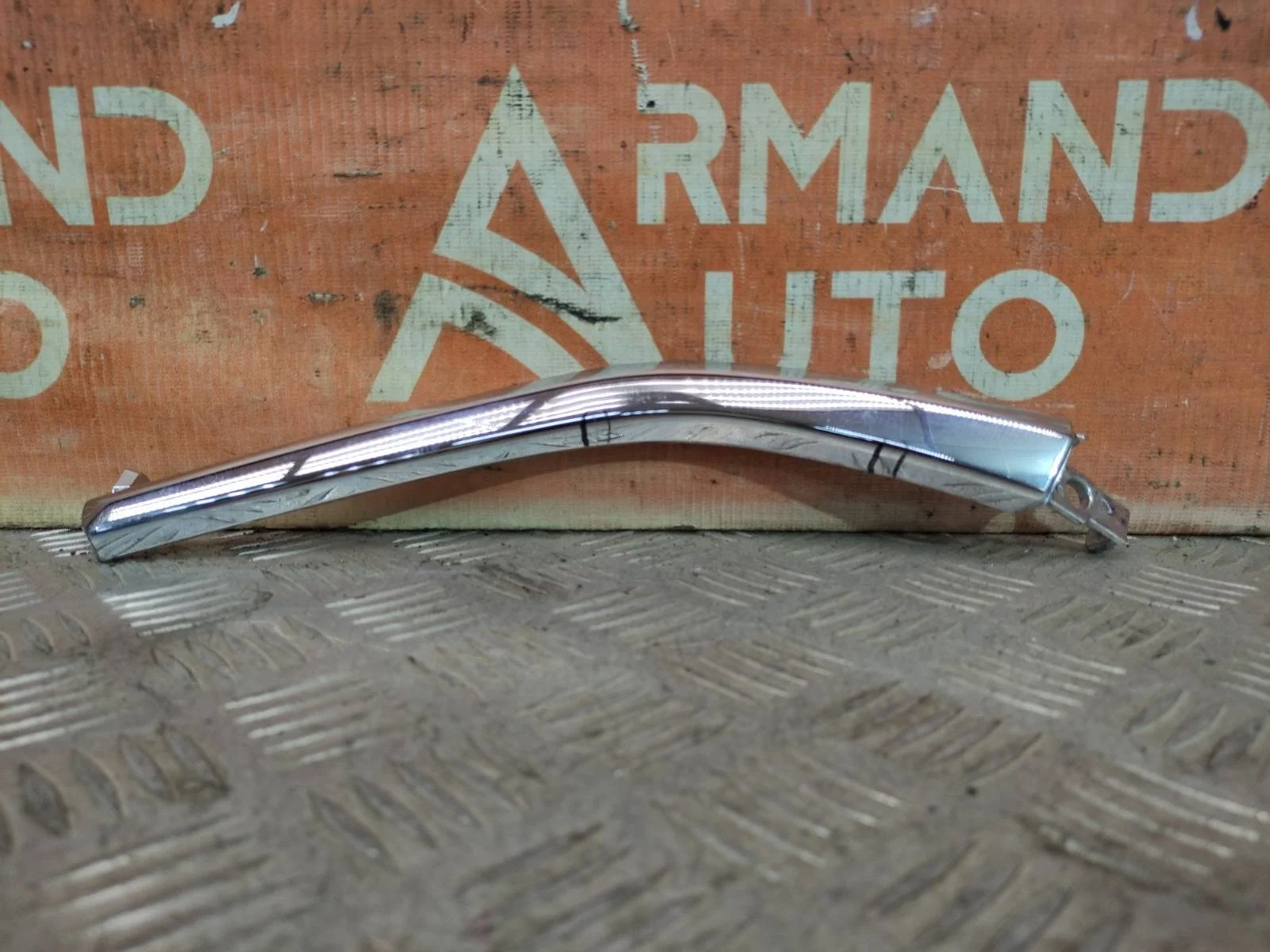 Накладка бампера Mitsubishi Outlander 2015-нв 3