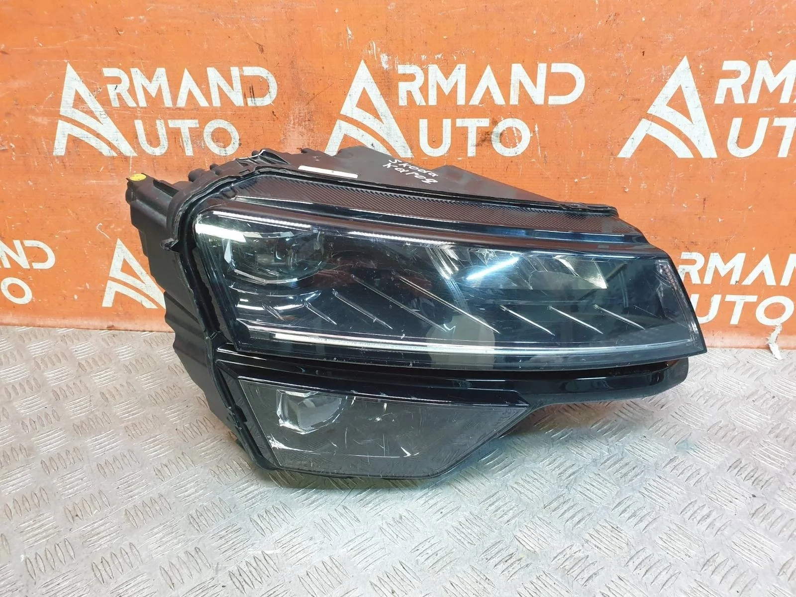 Фара Skoda Karoq 2017-нв