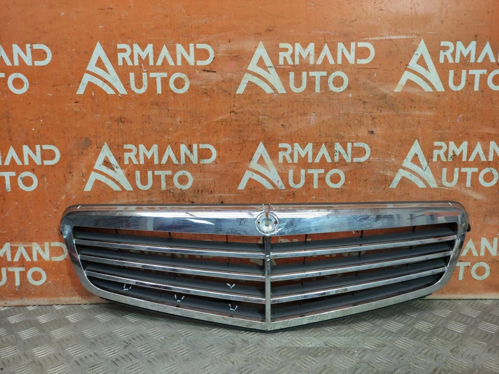 Решетка радиатора Mercedes -Class 2006-2015 W204