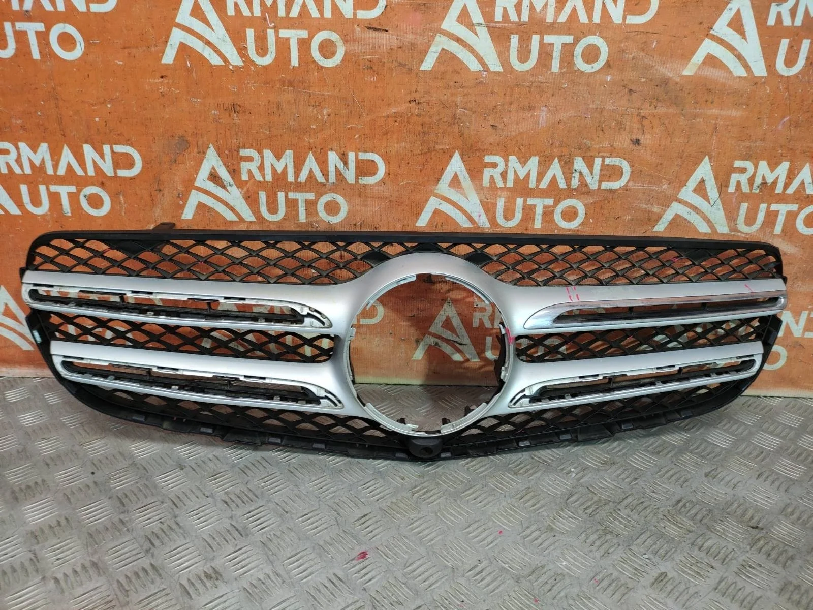 Решетка радиатора Mercedes GLC-Class 2015-2019 X253