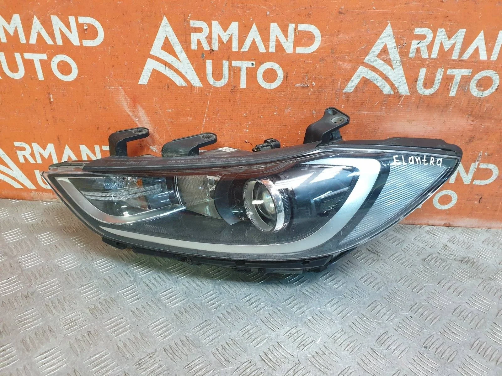 Фара Hyundai Elantra 2015-2019 6 AD