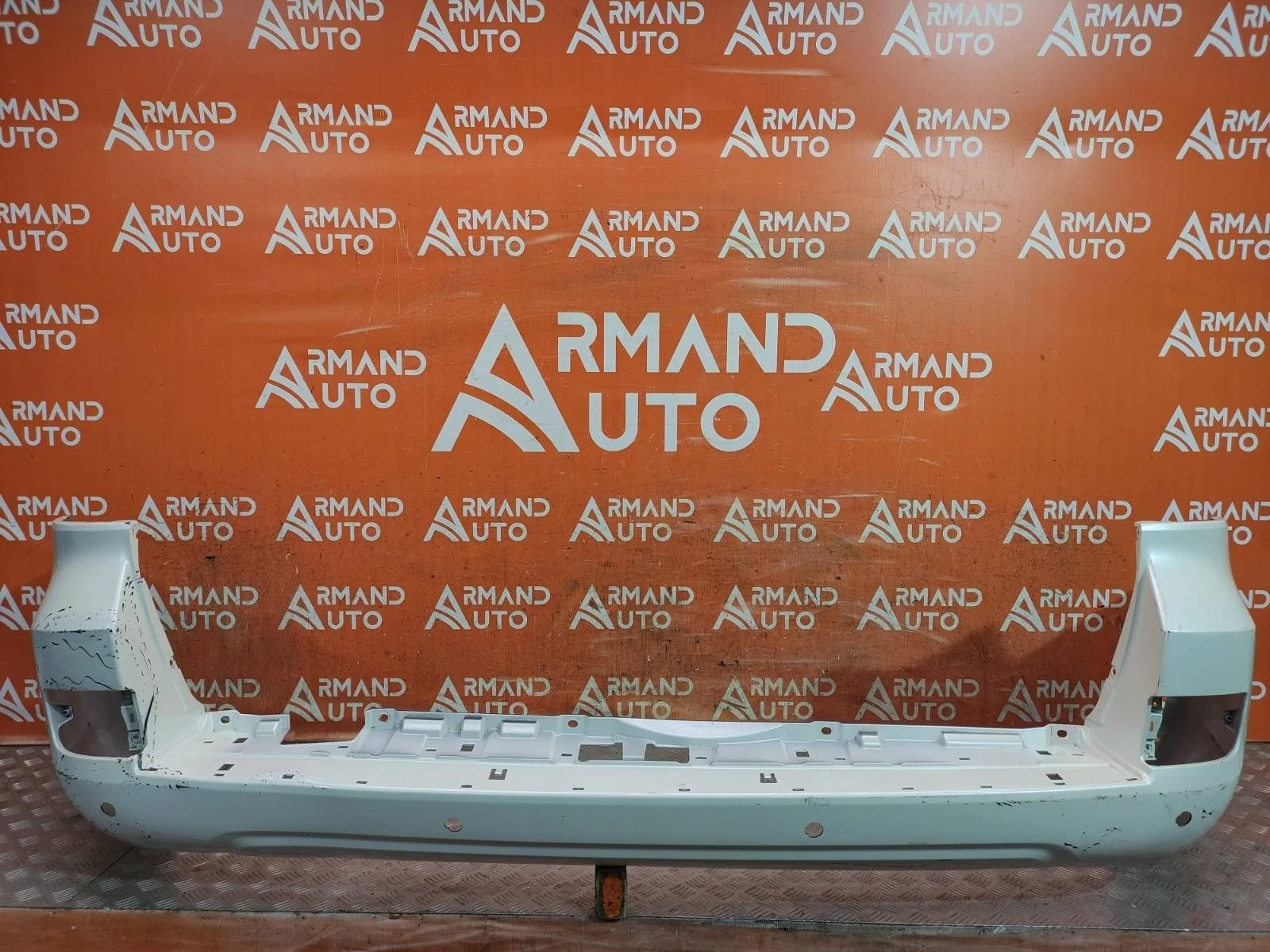 Бампер Toyota Land Cruiser 2015-2021 200