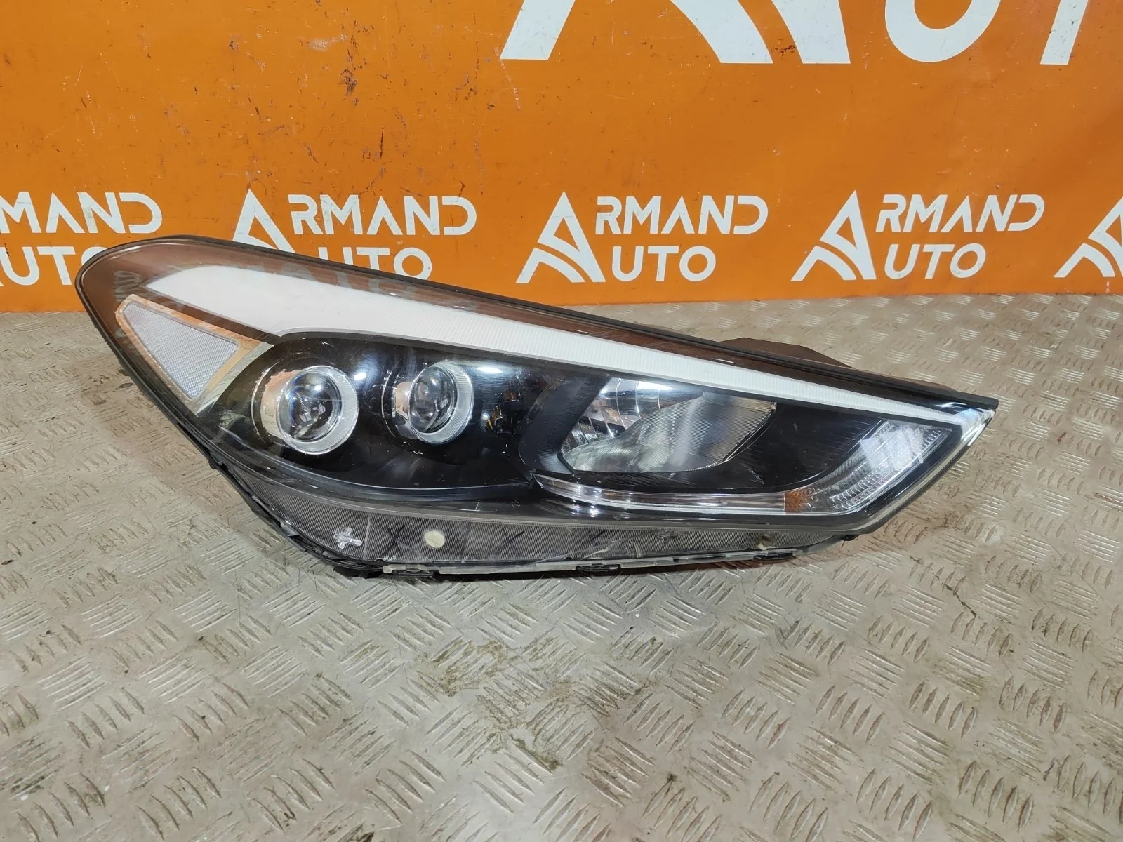 Фара Hyundai Tucson 2015-2018 3
