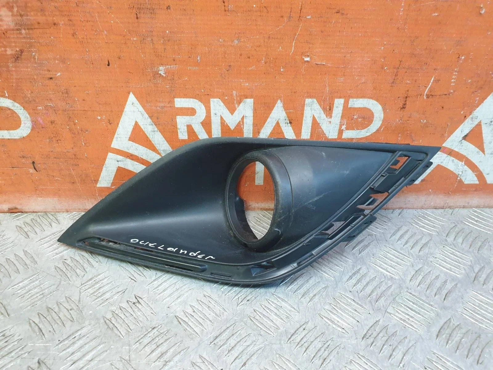 Окантовка птф Mitsubishi Outlander 2015-2018 3