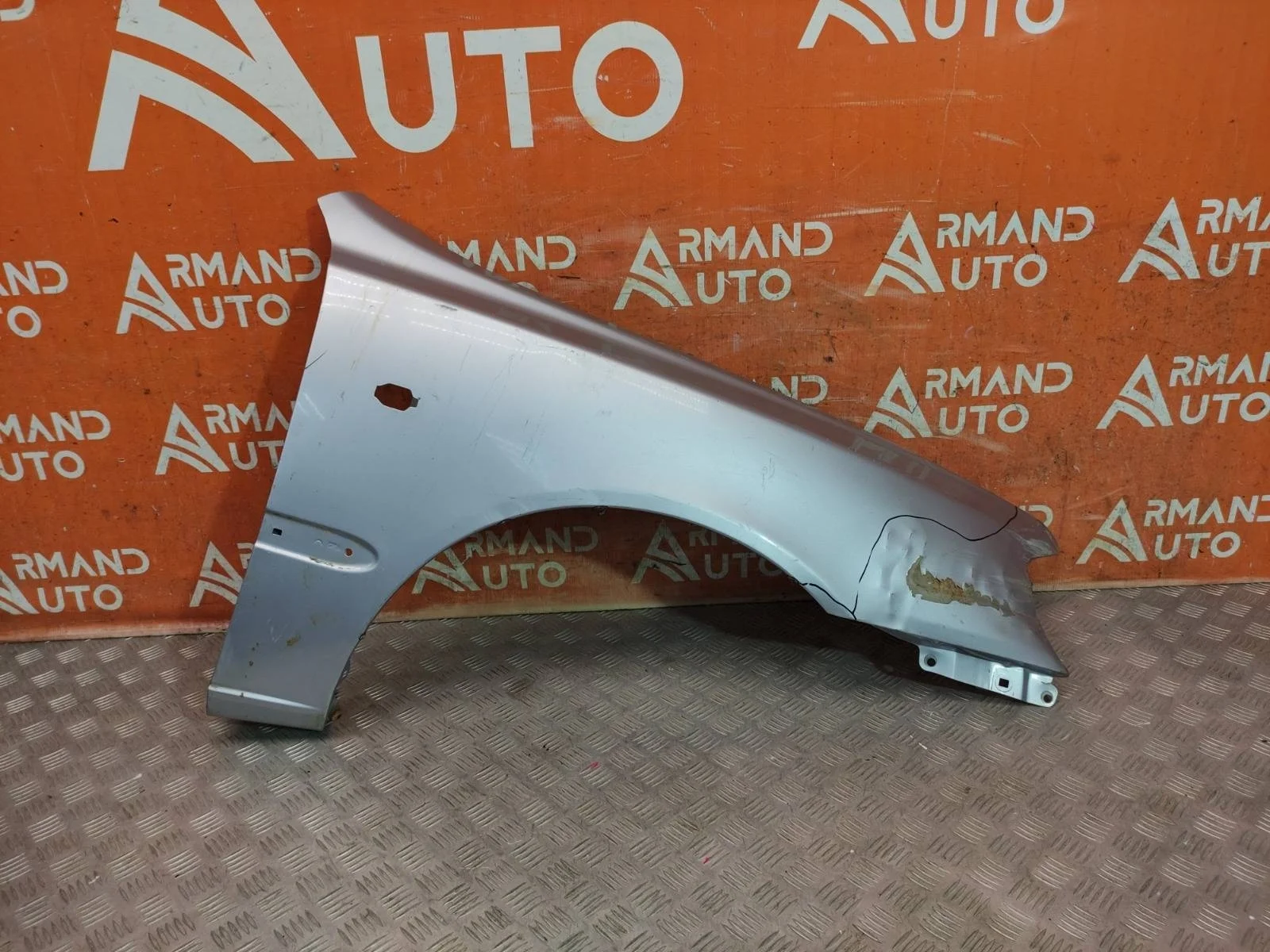 Крыло Hyundai Accent 1999-2012 LC