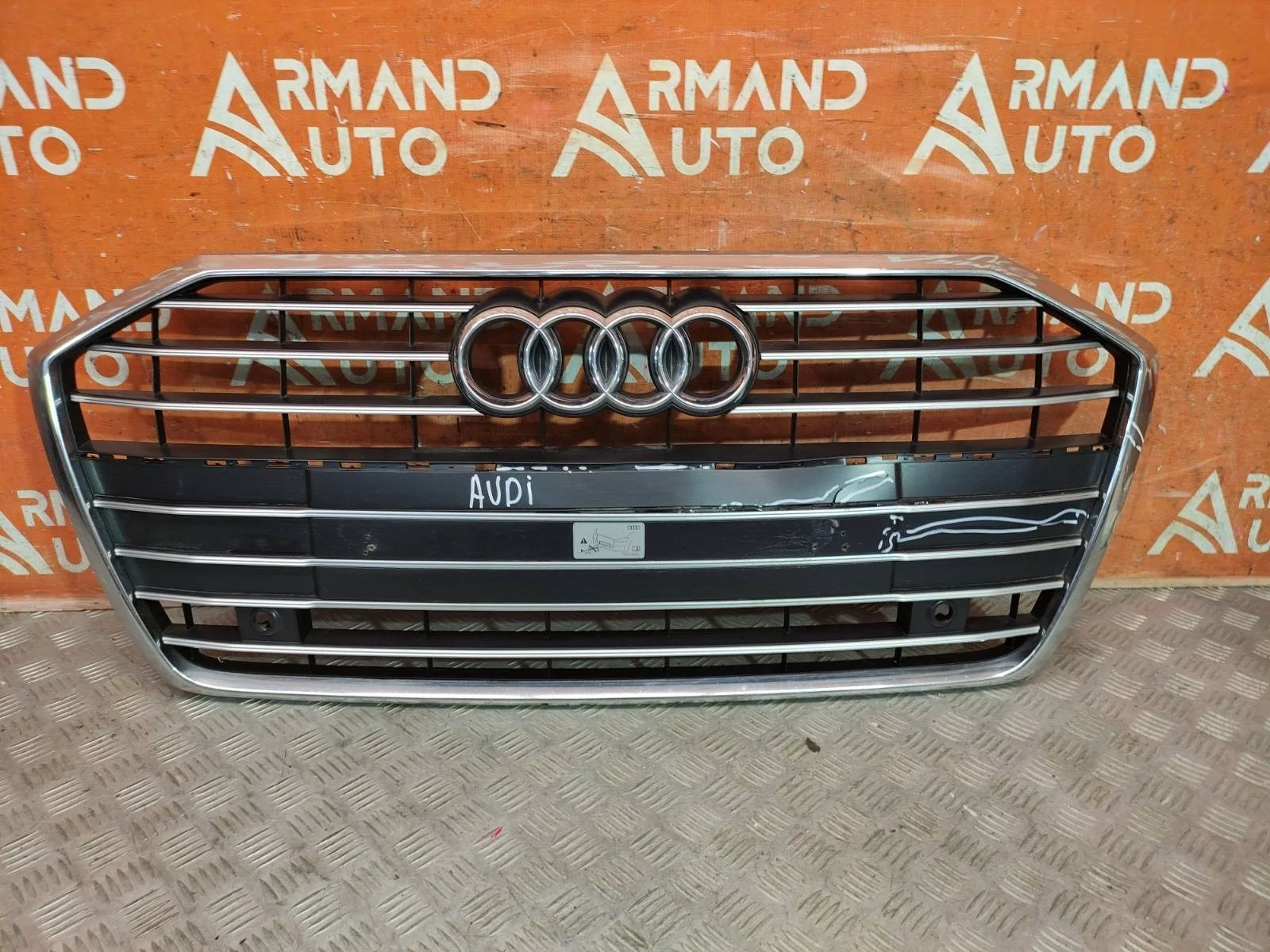 Решетка радиатора Audi A6 2018-нв 5 C8