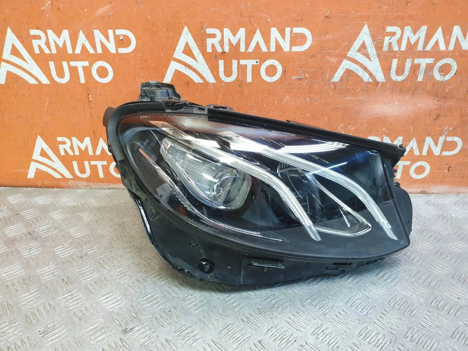 Фара Mercedes -Class 2016-2020 W213, S213, C238
