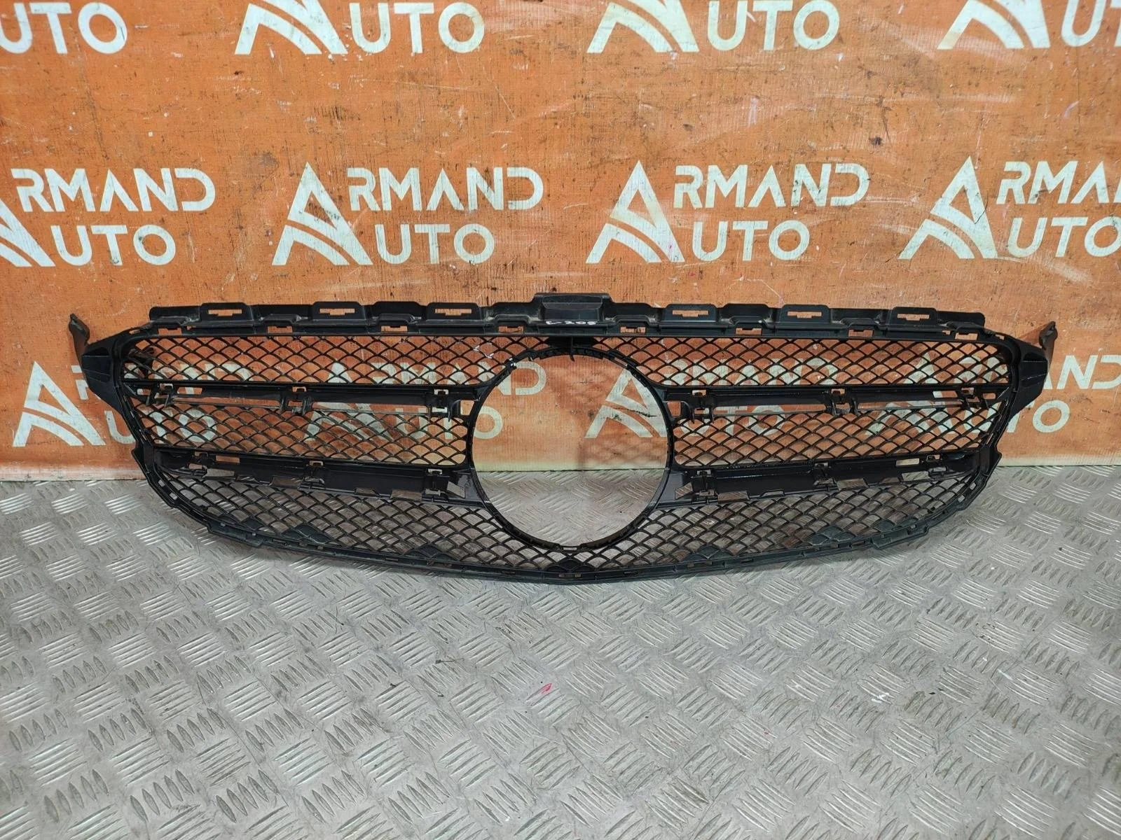 Решетка радиатора Mercedes -Class 2014-2021 w205