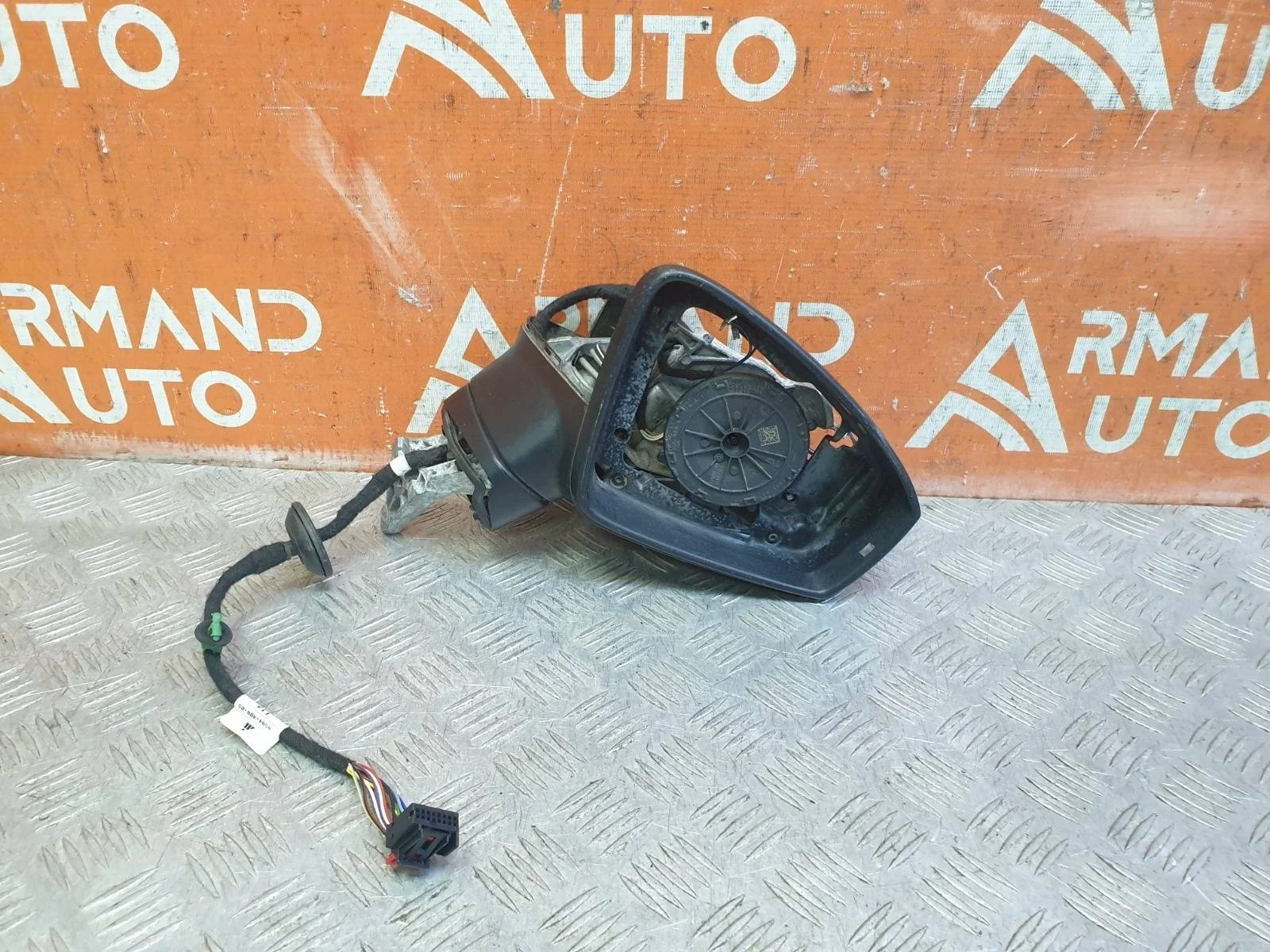 Зеркало Volkswagen Tiguan 2016-нв