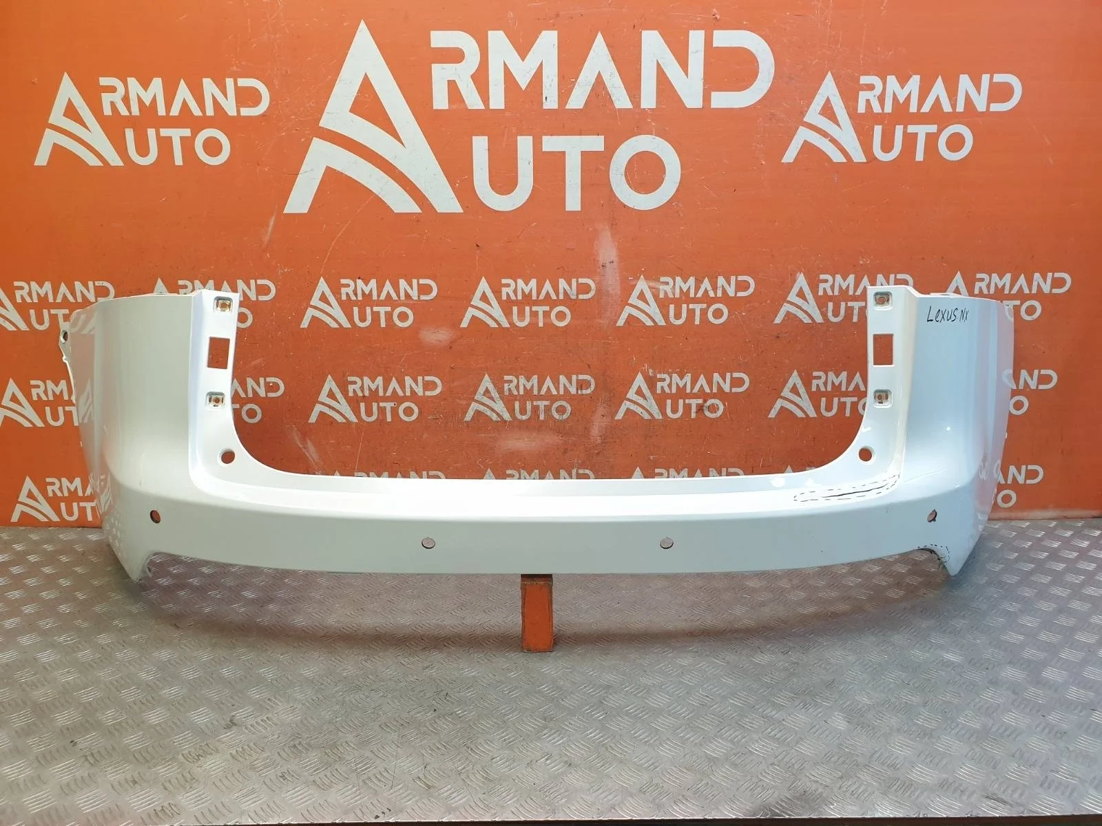 Бампер Lexus NX 2014-2021