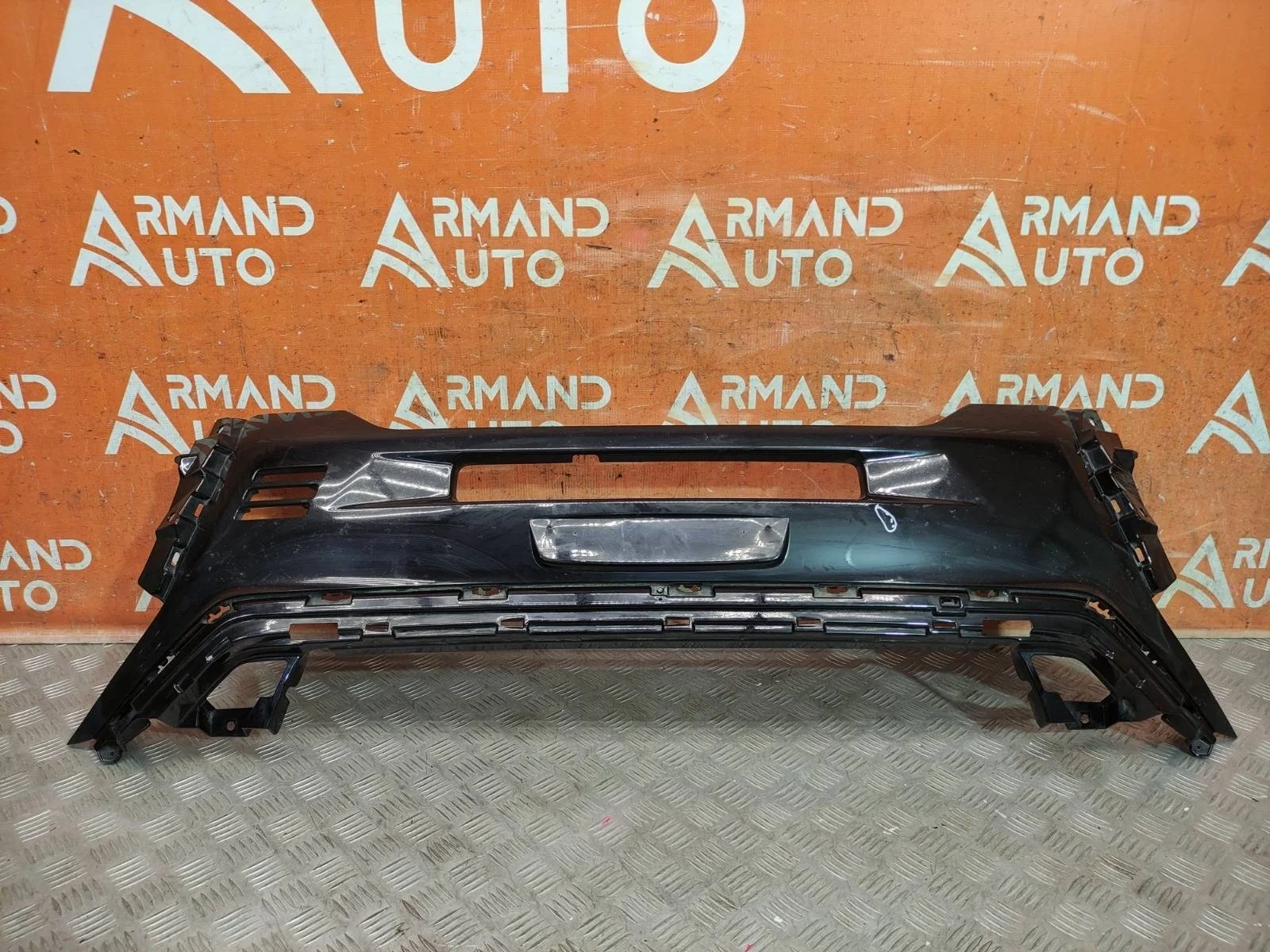 Накладка бампера верхняя Mitsubishi Outlander 2018-нв 3