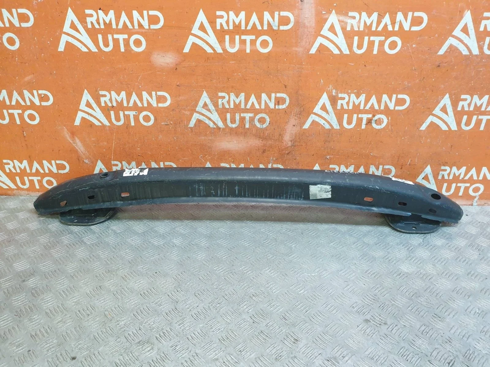 Усилитель бампера Citroen C4 2004-2011