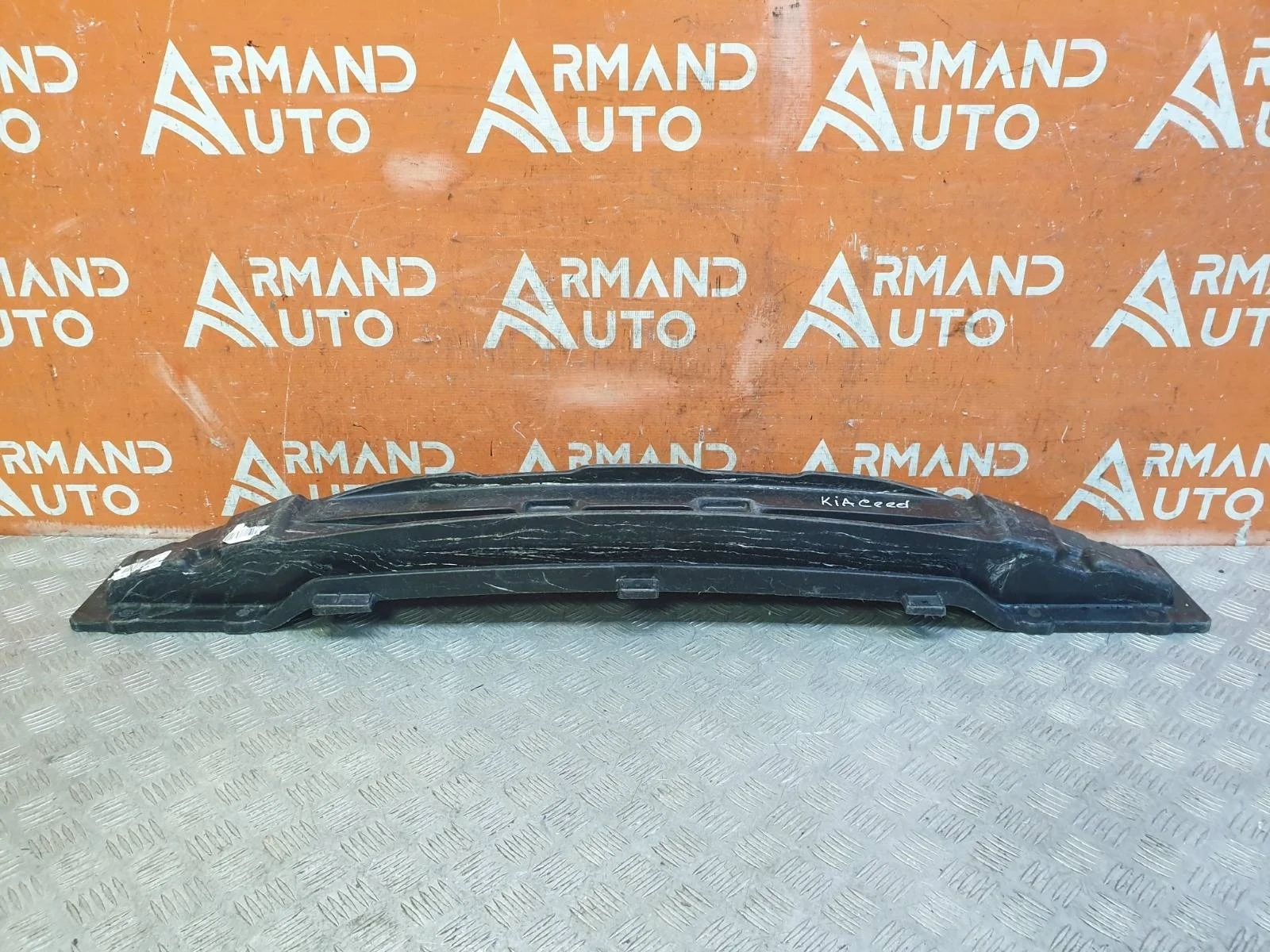 Усилитель бампера Kia Ceed 2012-2015 JD