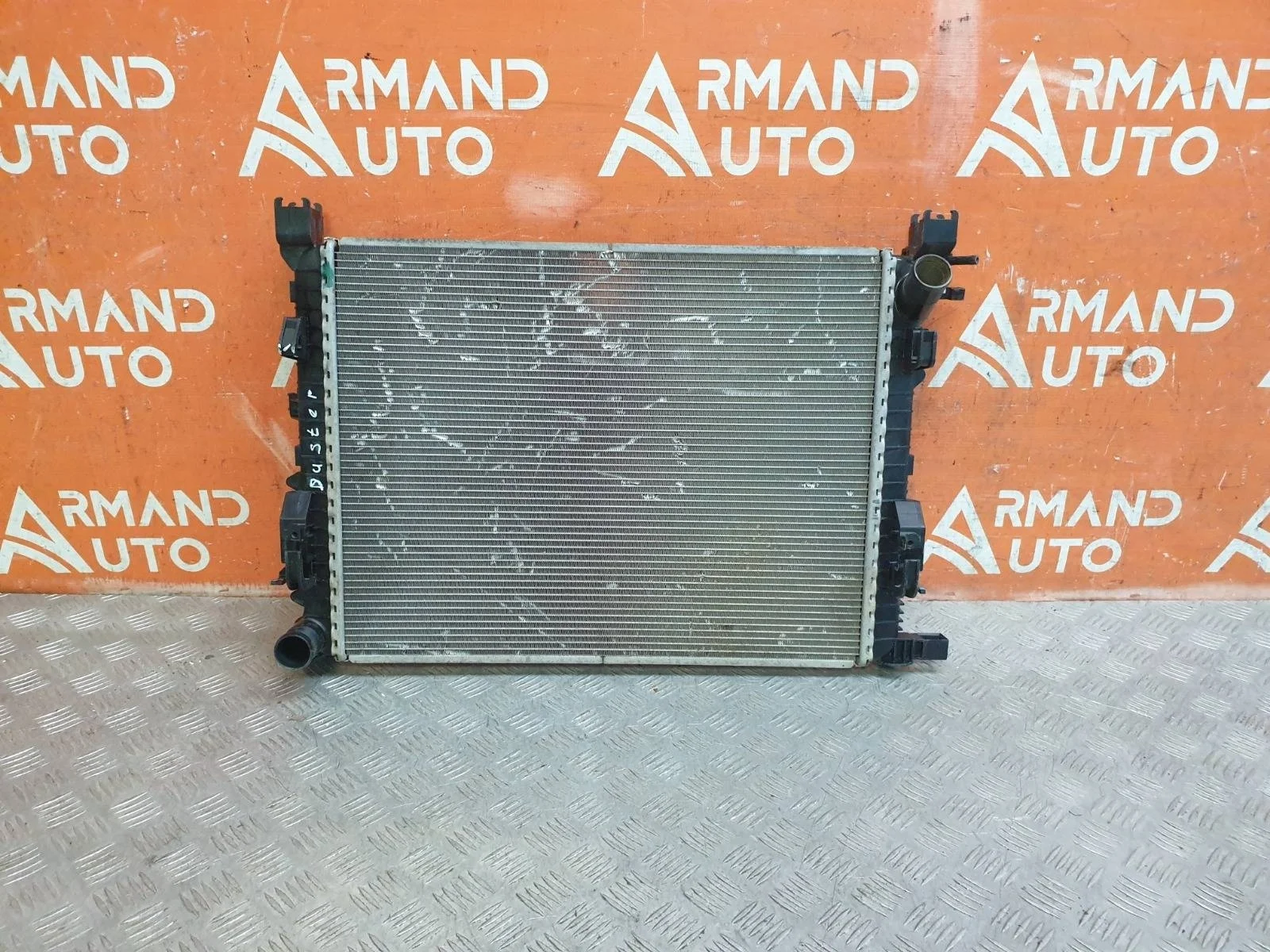 Радиатор двигателя (двс) Renault Logan 2012-2022