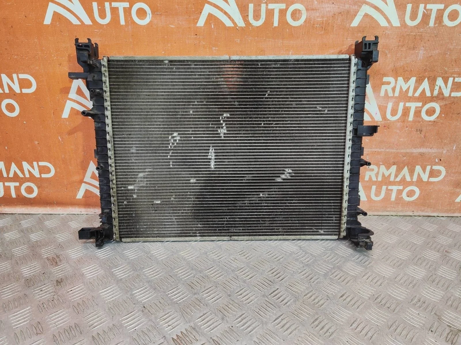 Радиатор двигателя (двс) Renault Logan 2012-2022