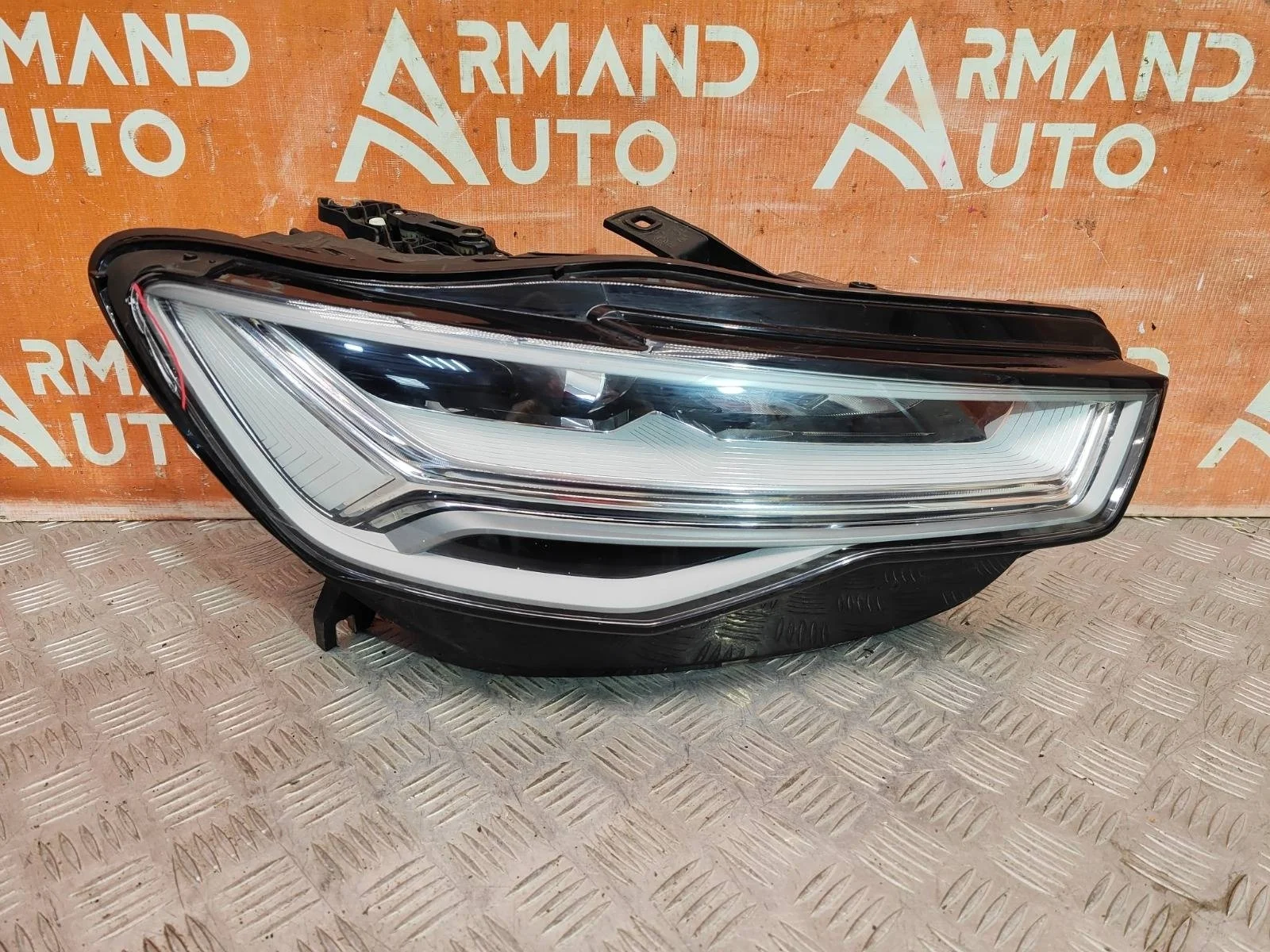 Фара Audi A6 2014-2018 C7