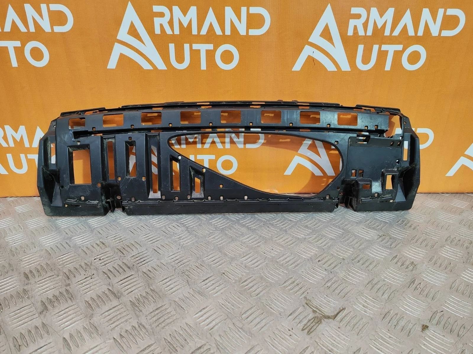 Кронштейн датчика открытия багажника Mercedes -Class 2016-нв W213, S213