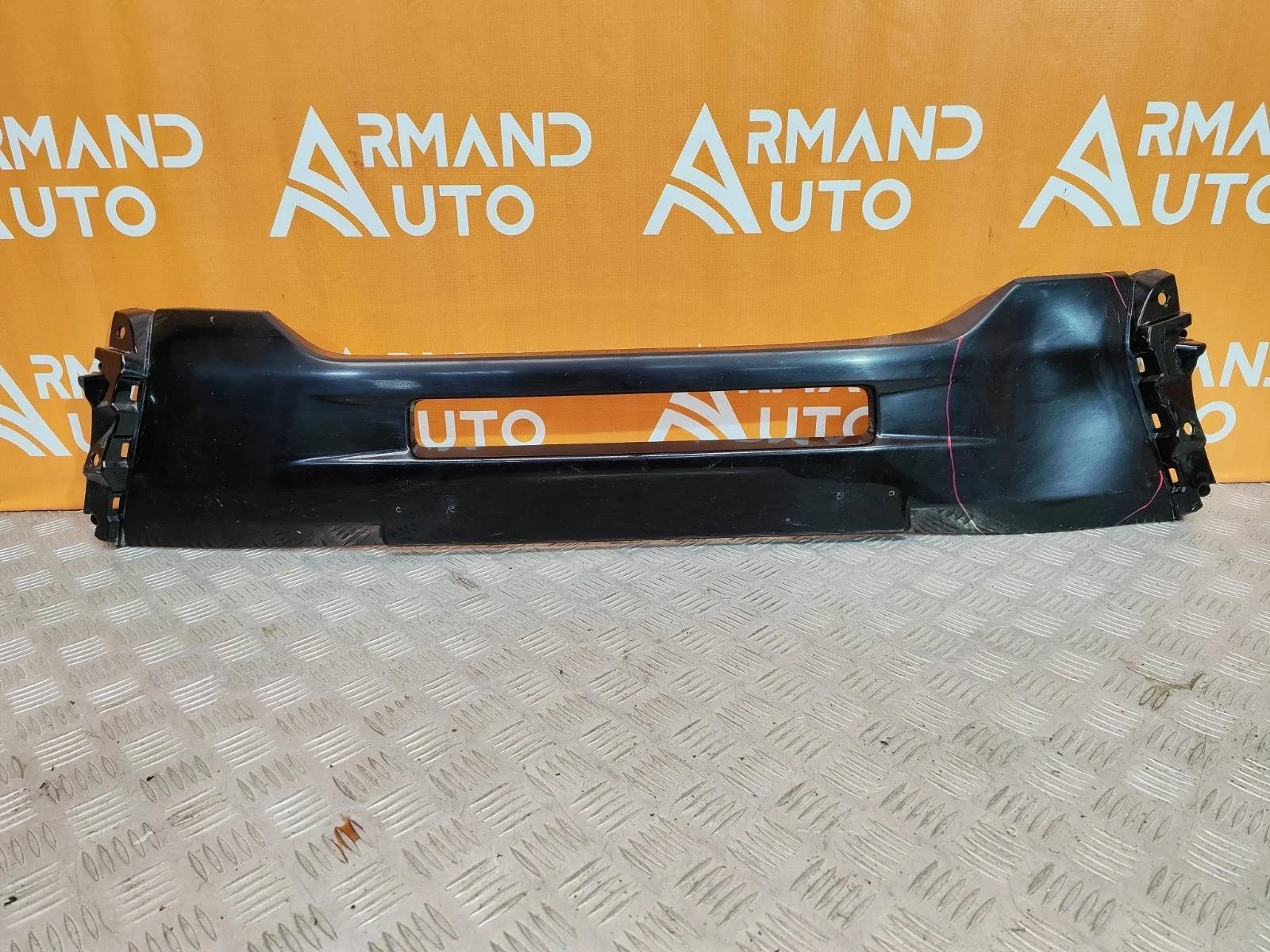 Накладка бампера Mitsubishi Outlander 2015-2018 3