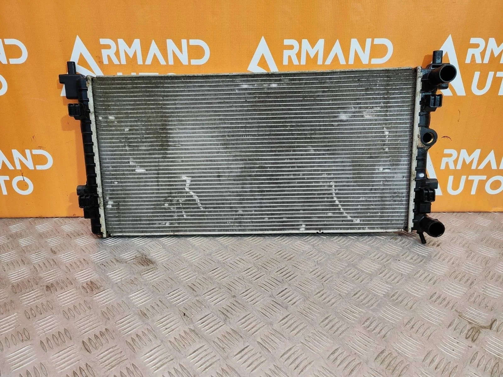 Радиатор двигателя (двс) Skoda Rapid 2014-2020