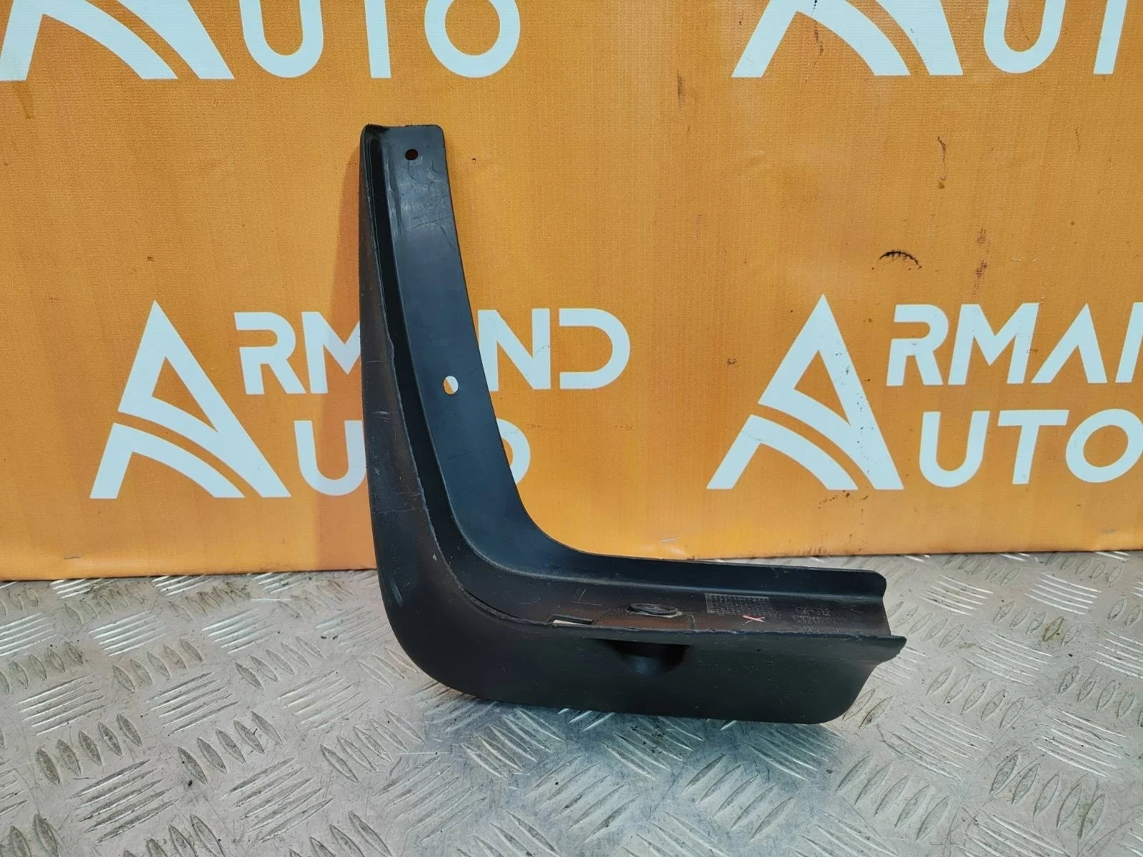 Брызговик Mitsubishi Outlander 2012-2015 3