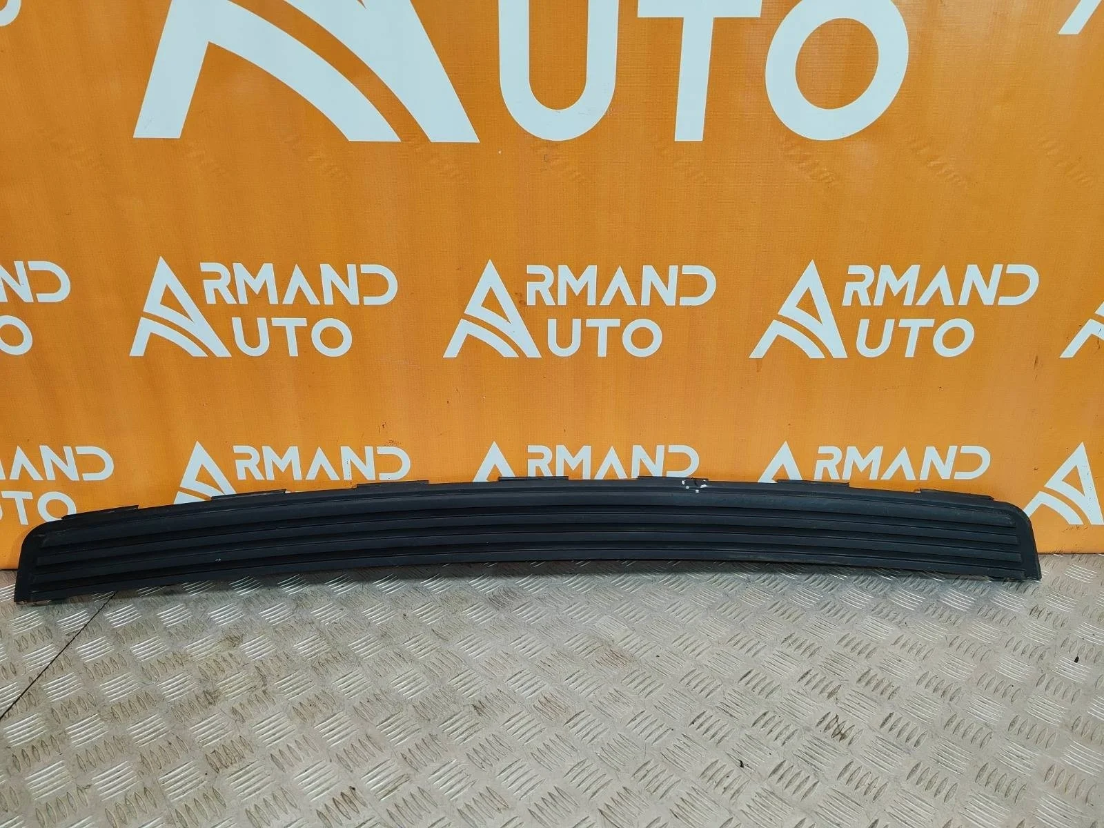 Накладка бампера верхняя Land Rover Discovery 2004-2009 3