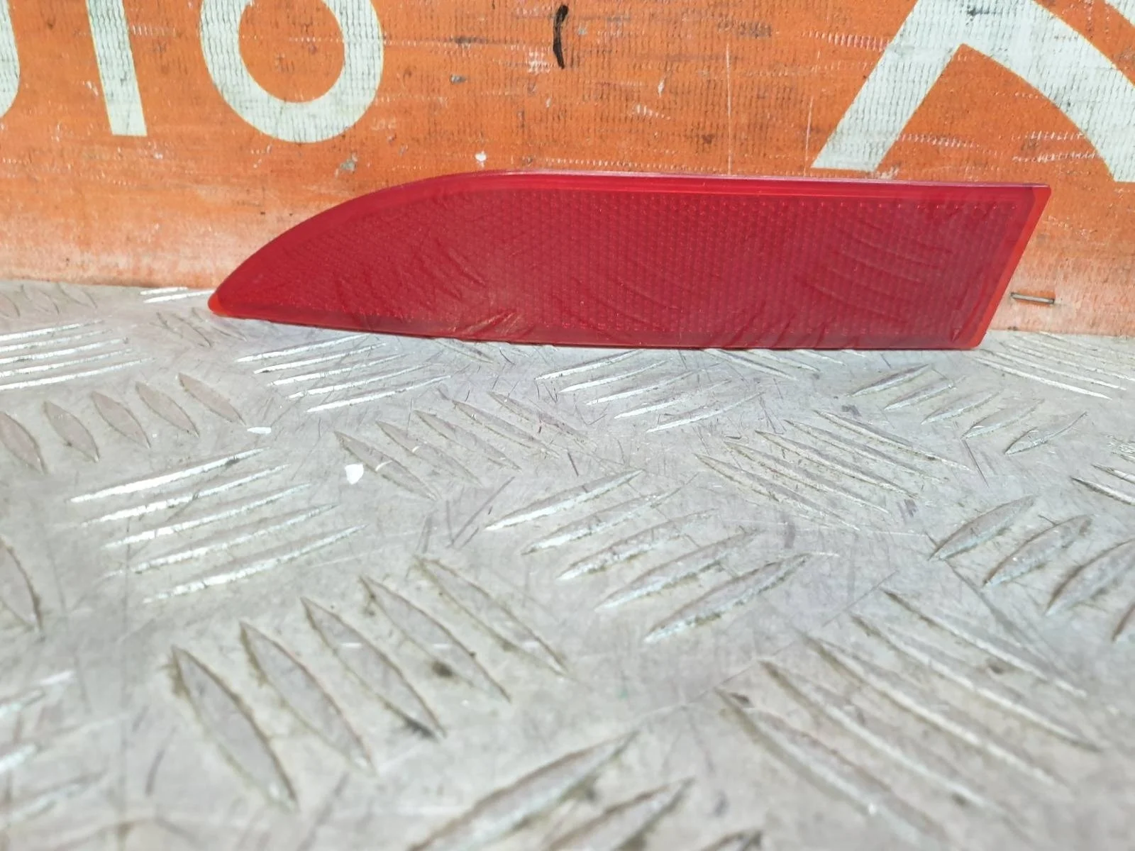 Отражатель Renault Logan 2012-2022